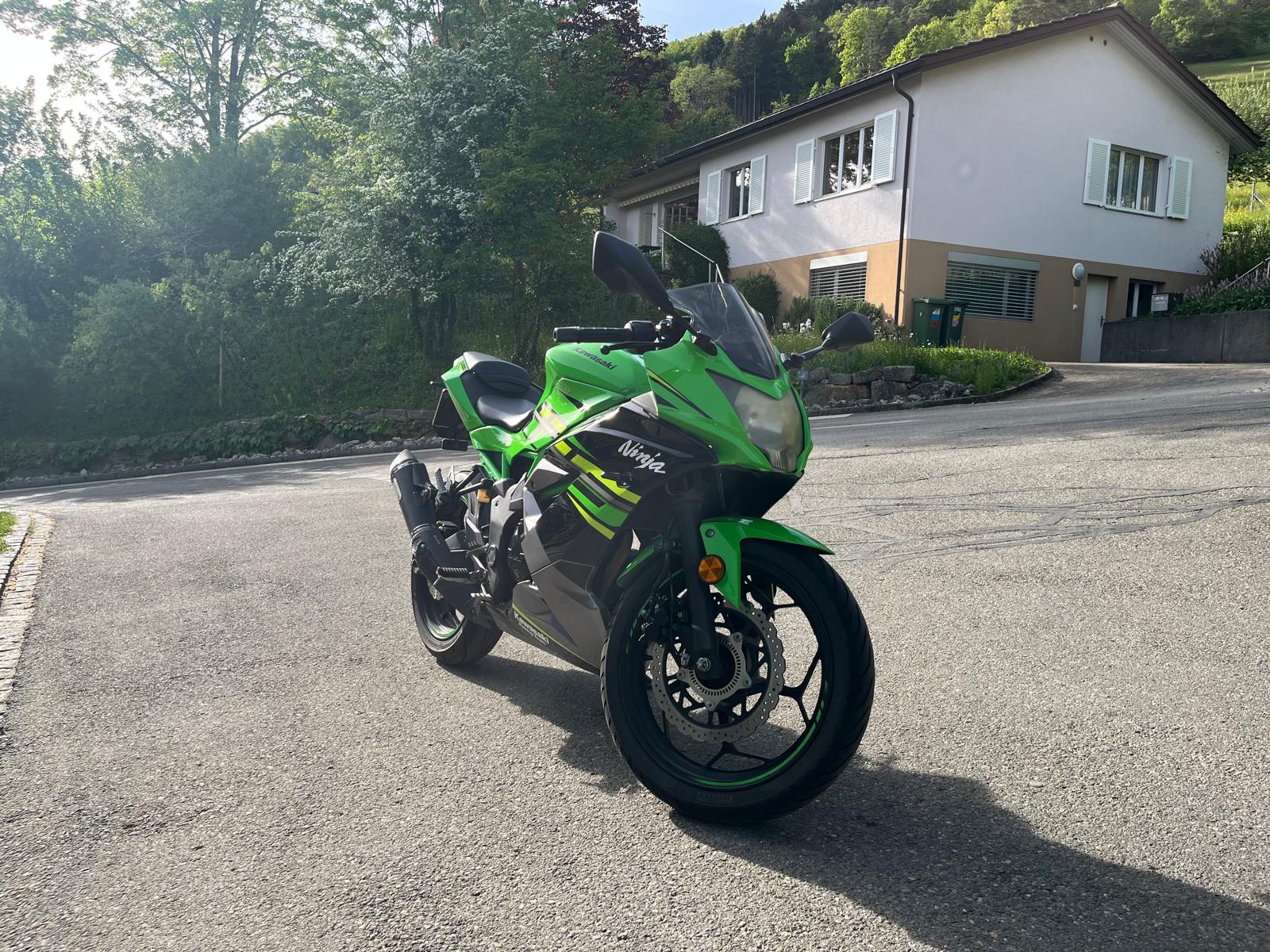 KAWASAKI Ninja 125 ABS-image-4