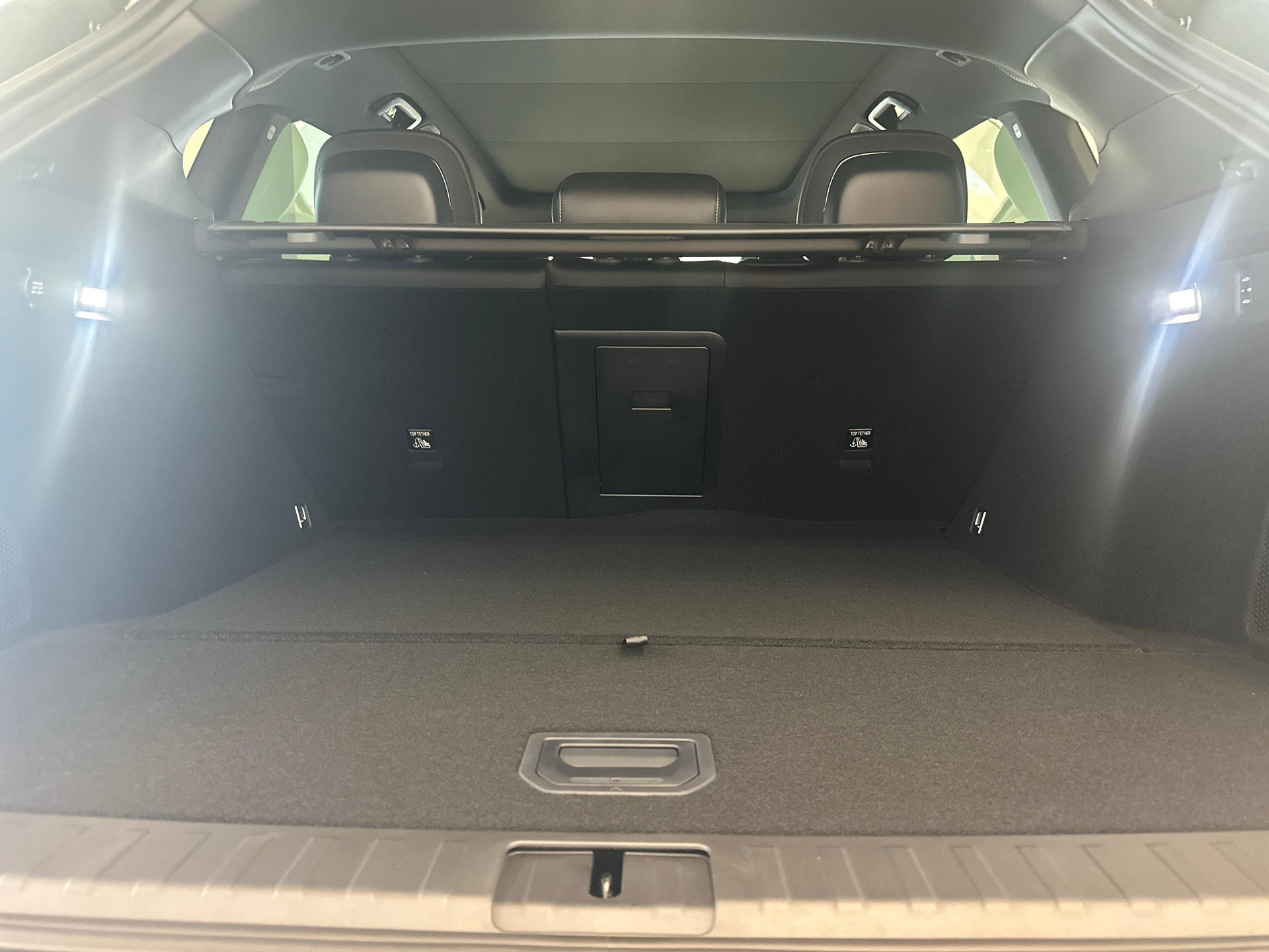 ZEEKR 7X Privilege AWD-image-11