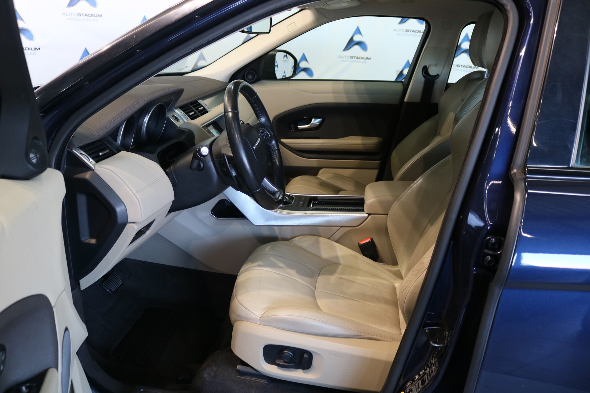 LAND ROVER Range Rover Evoque 2.0 TD4 HSE Dynamic AT9-image-40