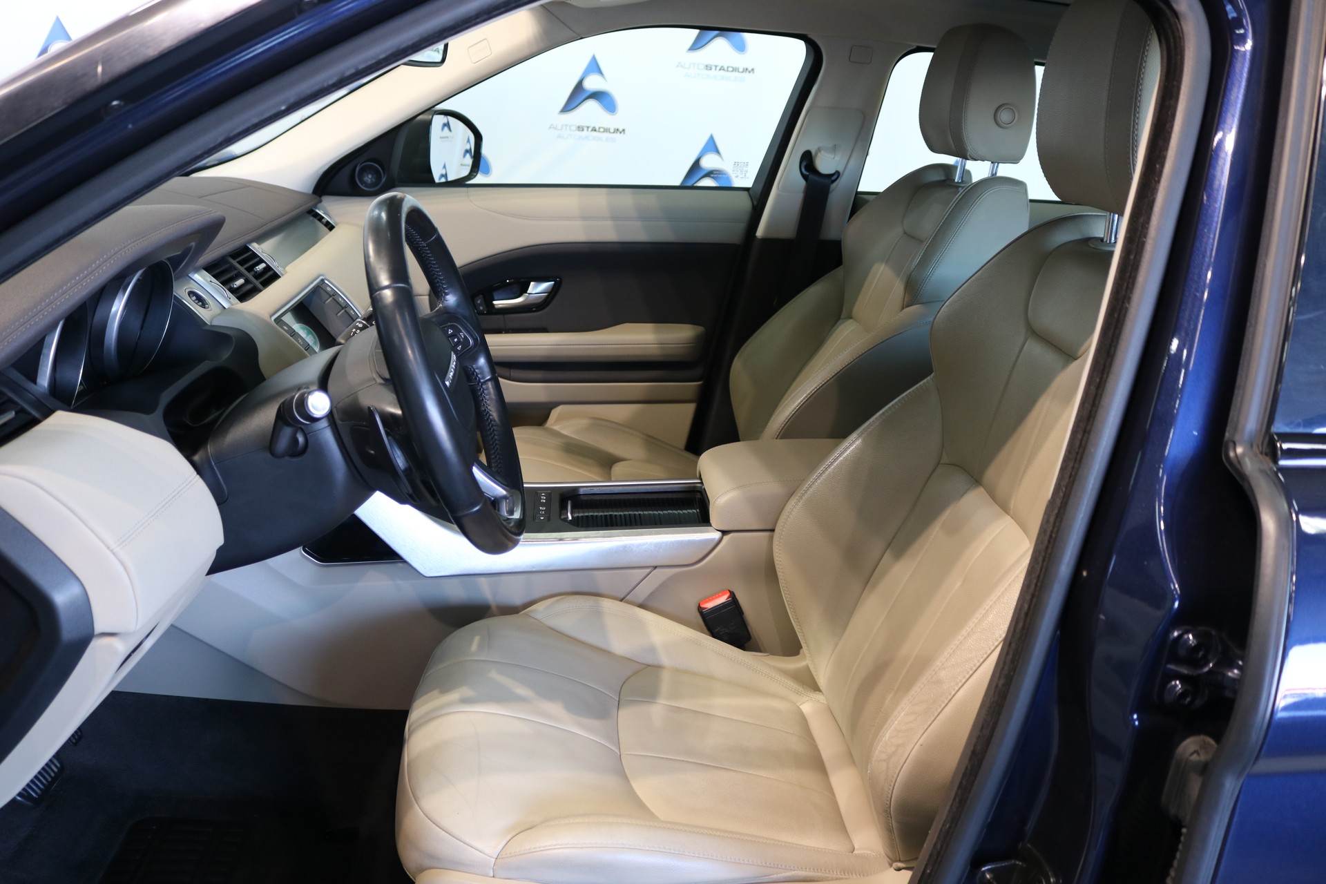 LAND ROVER Range Rover Evoque 2.0 TD4 HSE Dynamic AT9-image-41