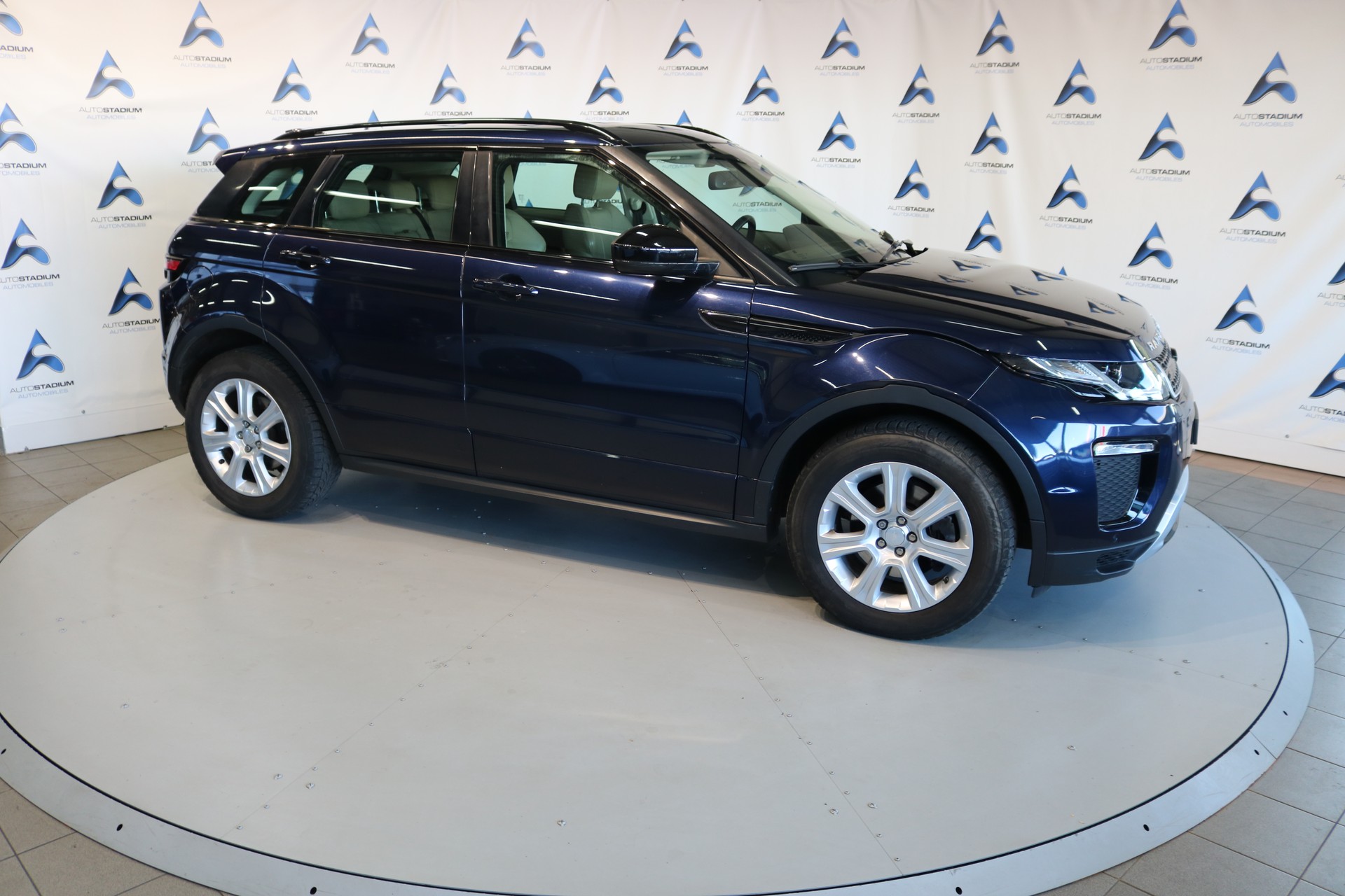 LAND ROVER Range Rover Evoque 2.0 TD4 HSE Dynamic AT9-image-28