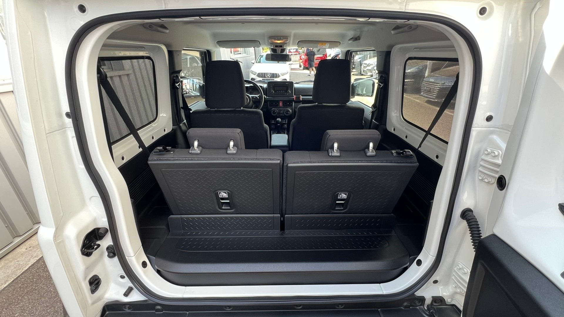 SUZUKI JIMNY 1.5 COMPACT TOP 4x4 AUTOMAT l 102 PS-image-26
