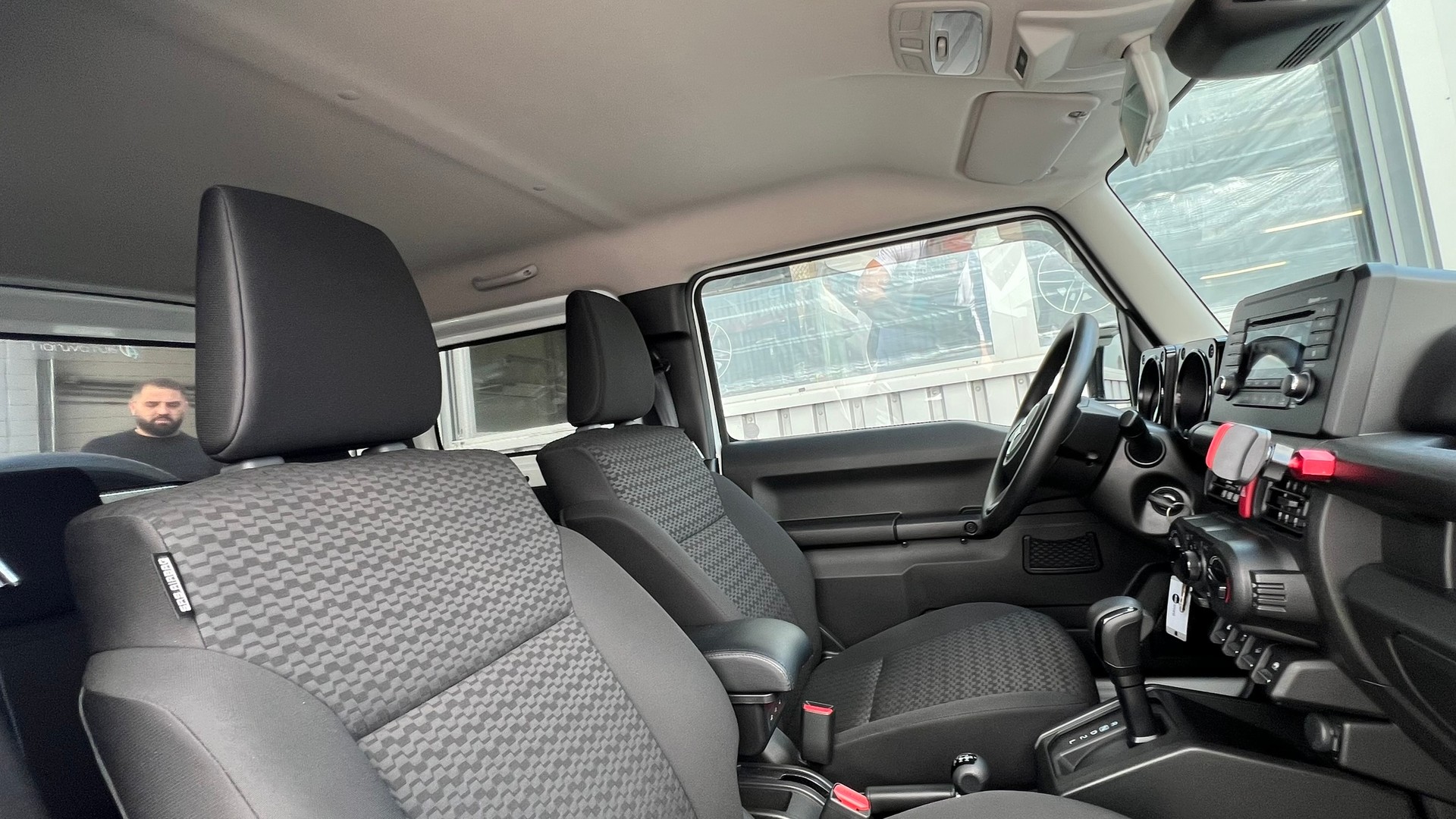 SUZUKI JIMNY 1.5 COMPACT TOP 4x4 AUTOMAT l 102 PS-image-25