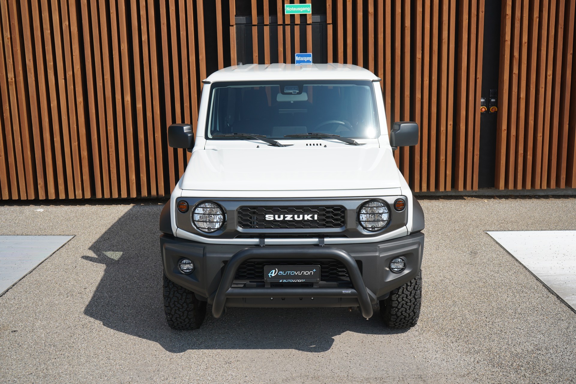 SUZUKI JIMNY 1.5 COMPACT TOP 4x4 AUTOMAT l 102 PS-image-13
