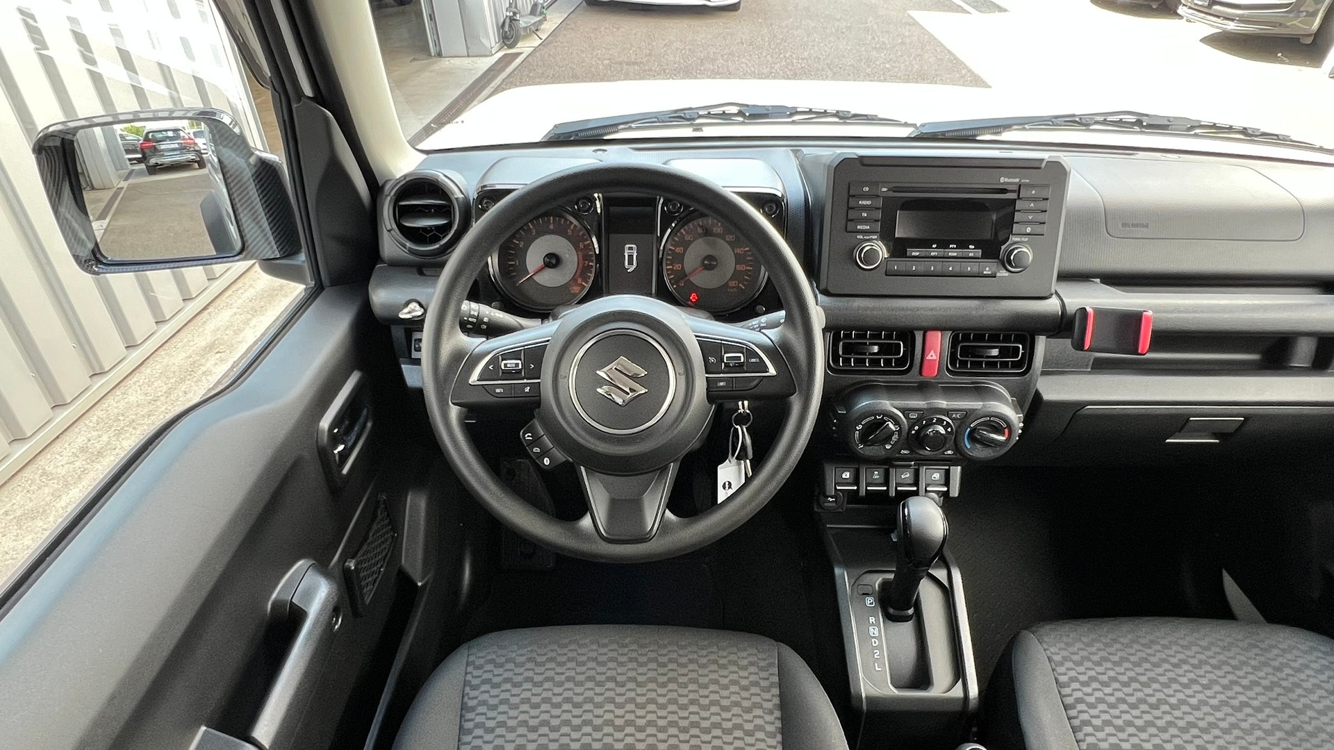 SUZUKI JIMNY 1.5 COMPACT TOP 4x4 AUTOMAT l 102 PS-image-21