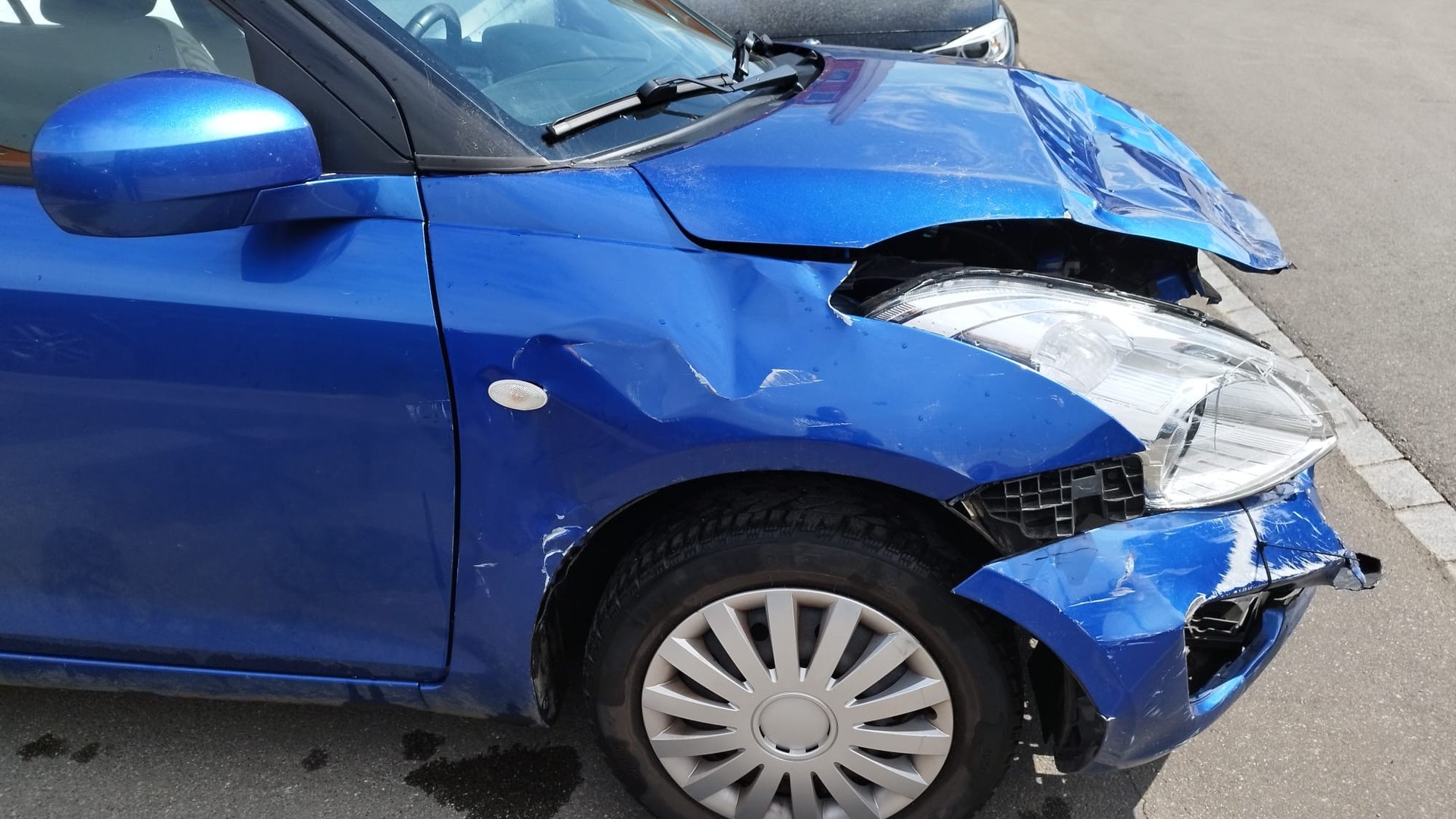 SUZUKI Swift 1.2i 16V Sergio Cellano 4x4-image-13