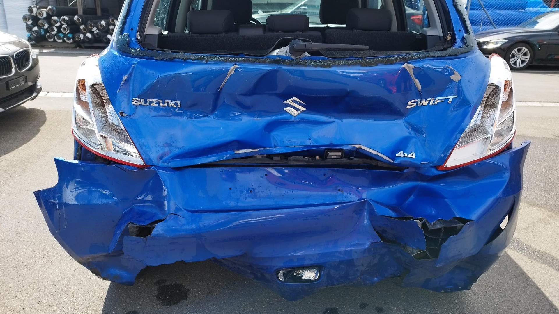 SUZUKI Swift 1.2i 16V Sergio Cellano 4x4-image-9