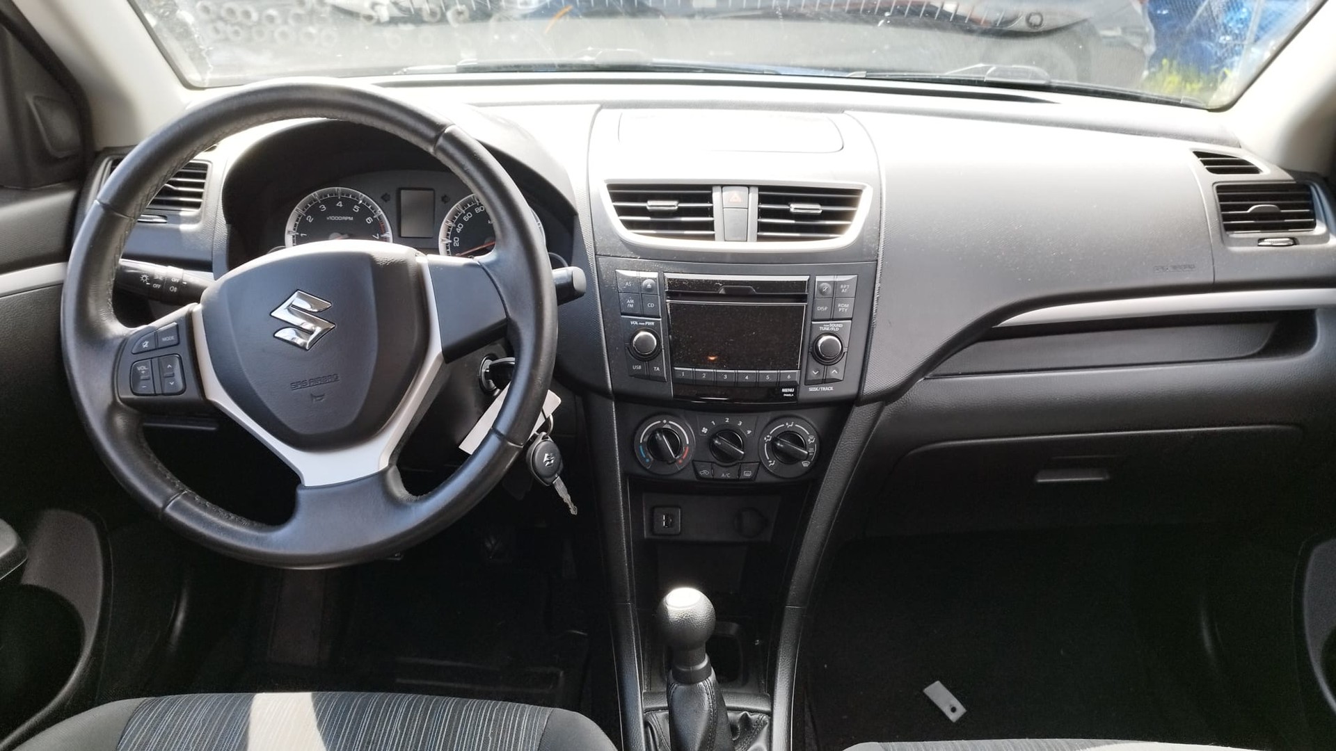 SUZUKI Swift 1.2i 16V Sergio Cellano 4x4-image-14