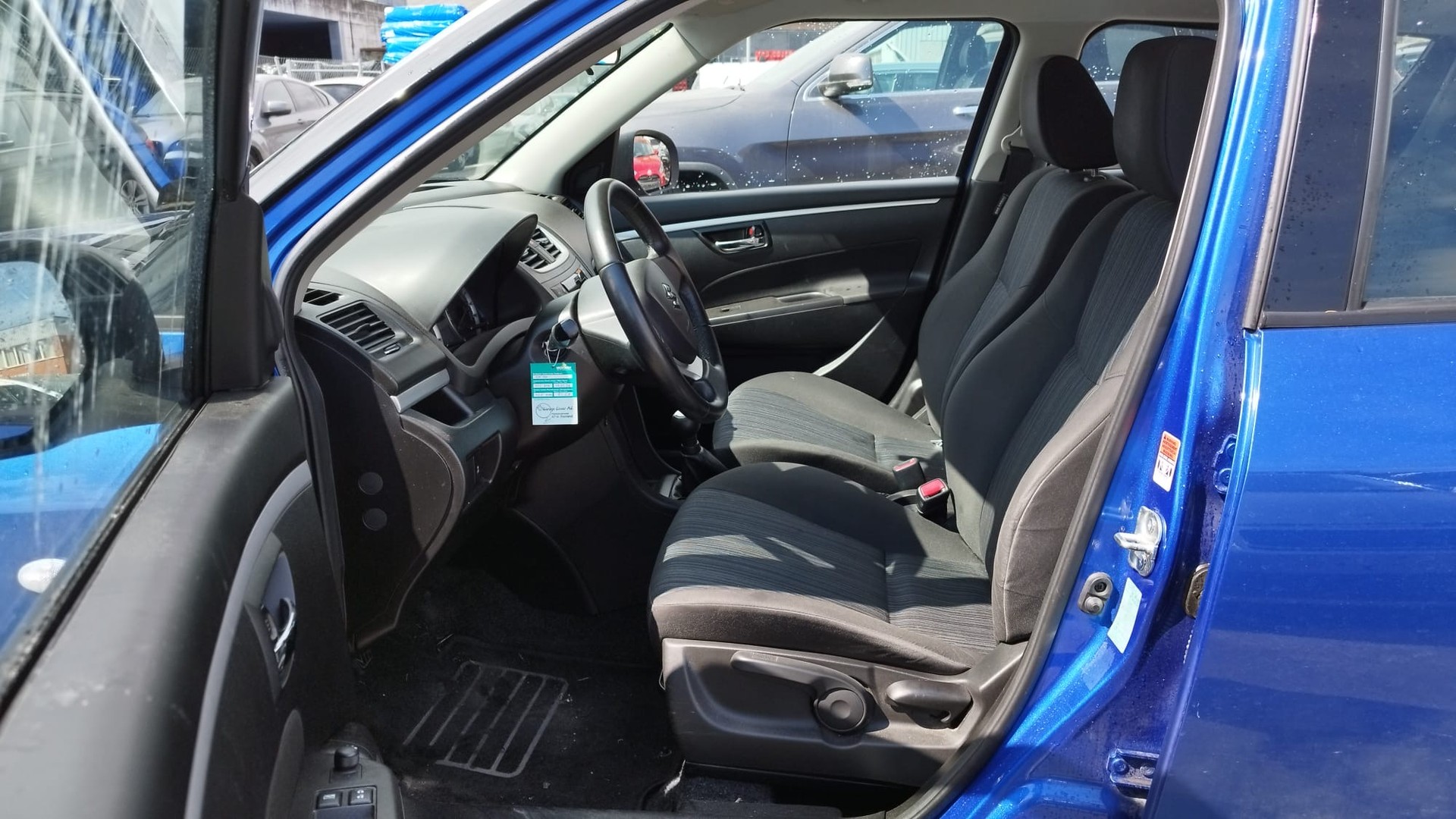 SUZUKI Swift 1.2i 16V Sergio Cellano 4x4-image-11