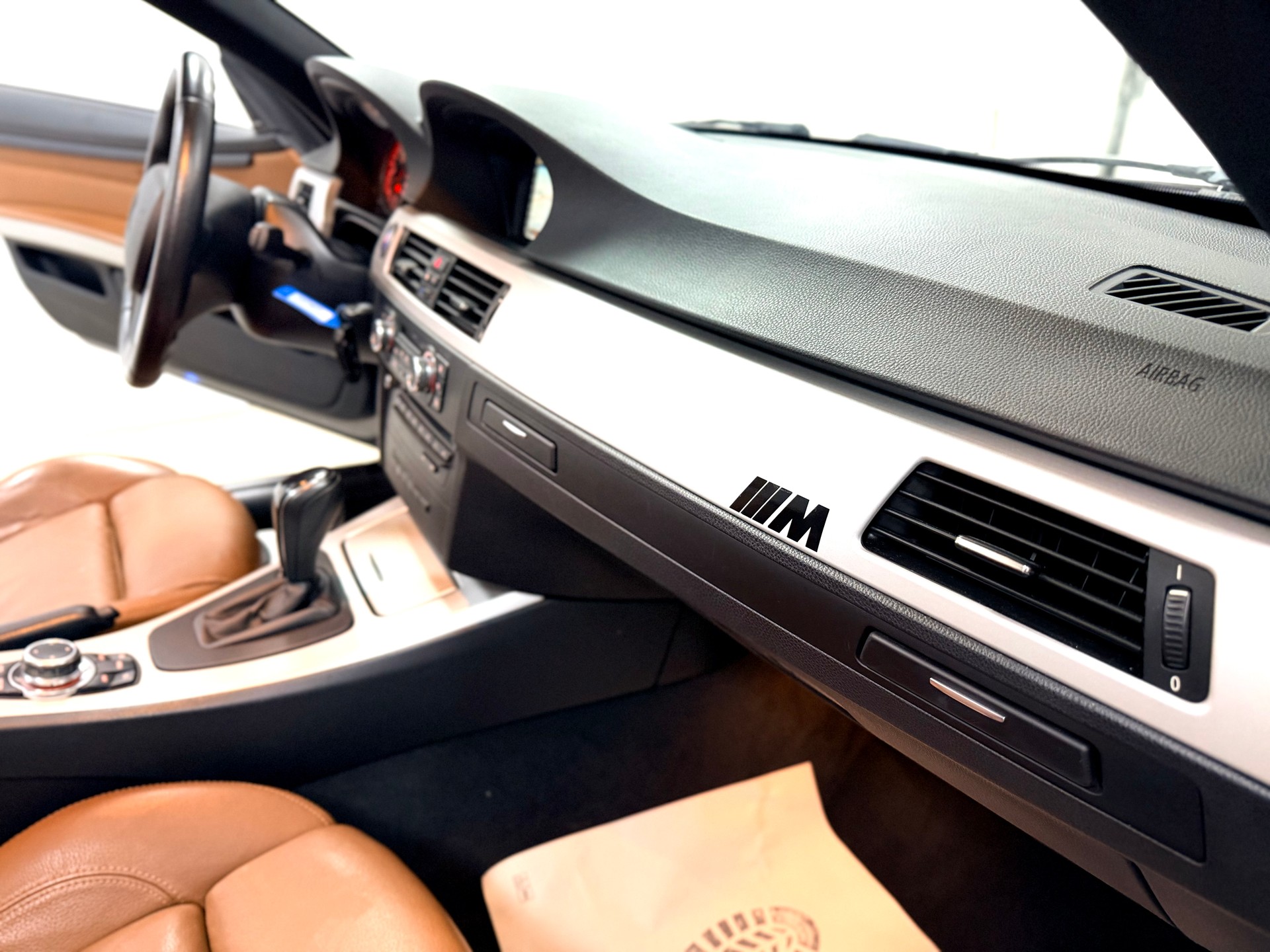 BMW 325d Cabriolet Steptronic-image-13