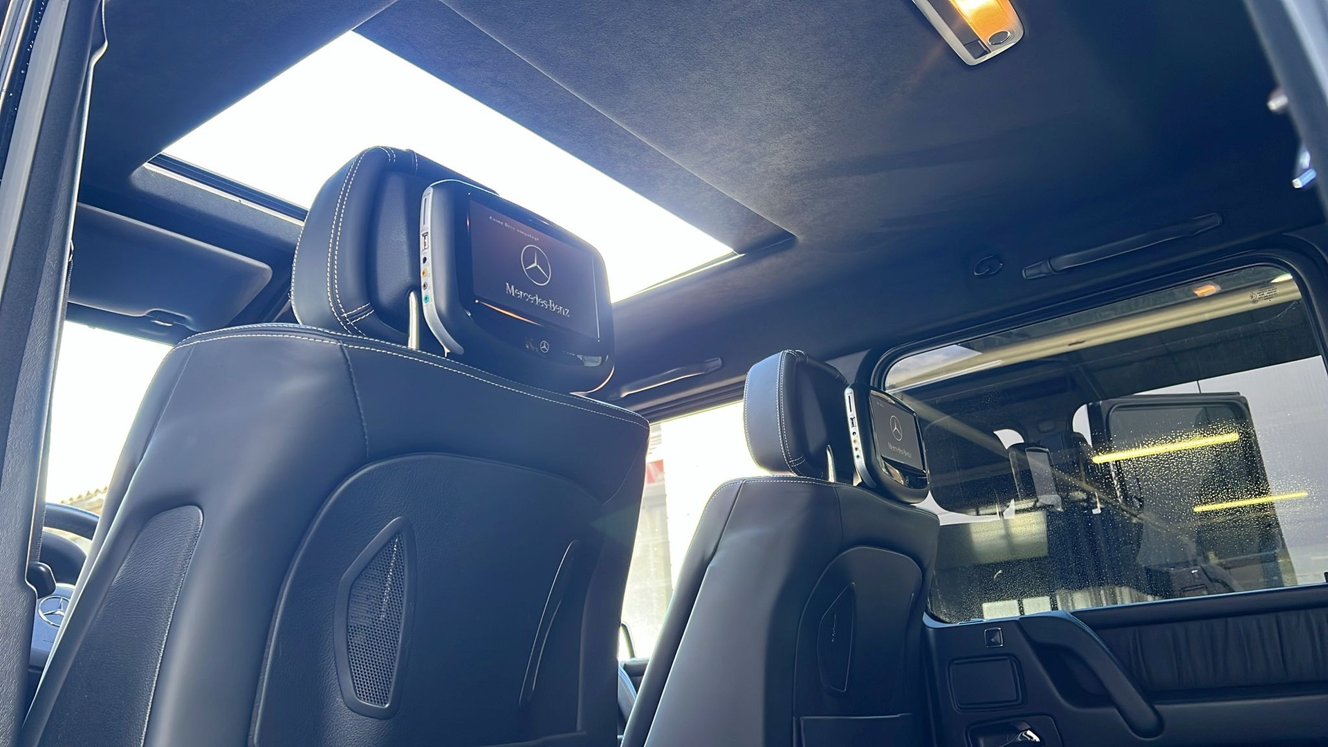 MERCEDES-BENZ G 63 AMG Automatic-image-17