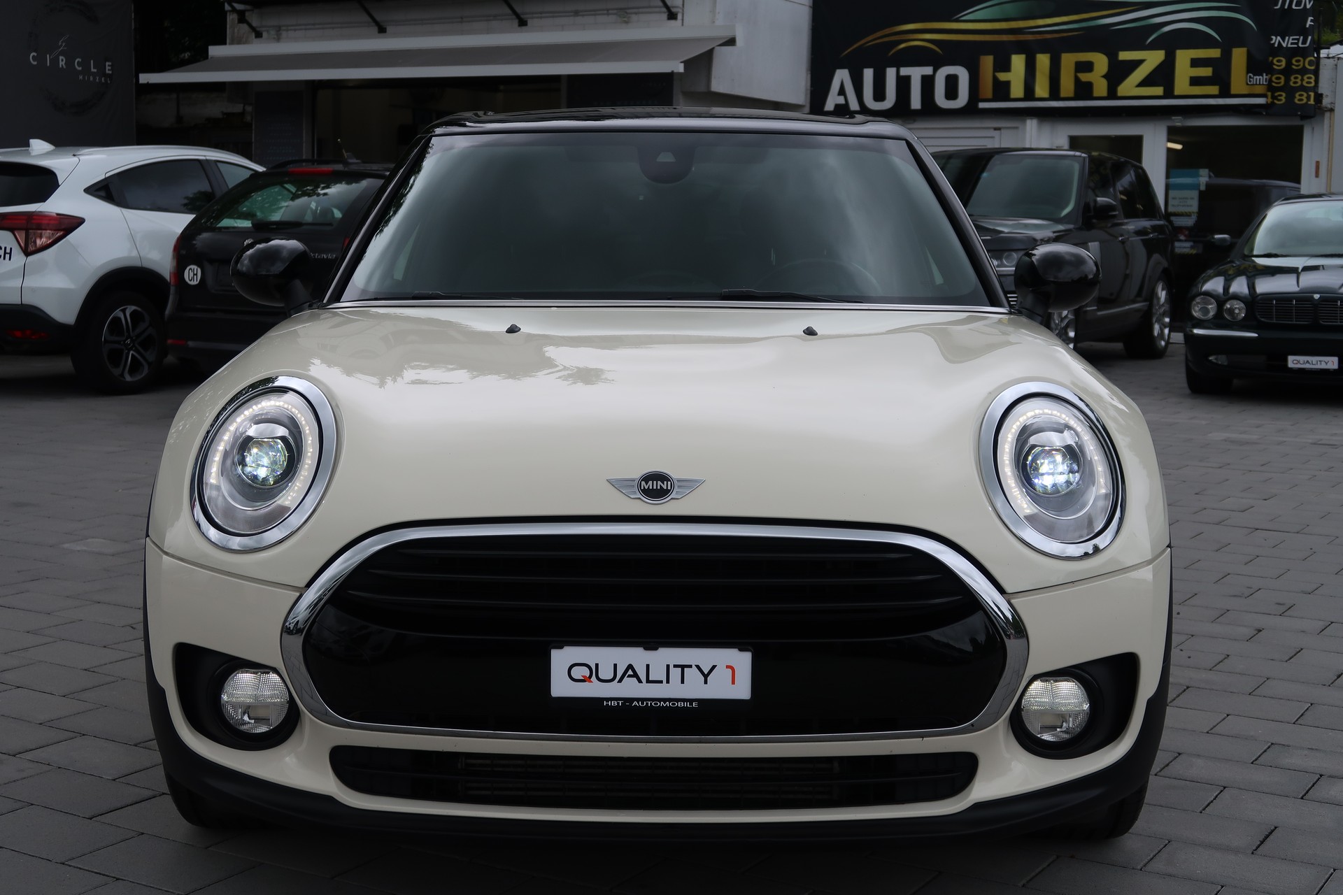 MINI Clubman Cooper Steptronic-showroom-element-1