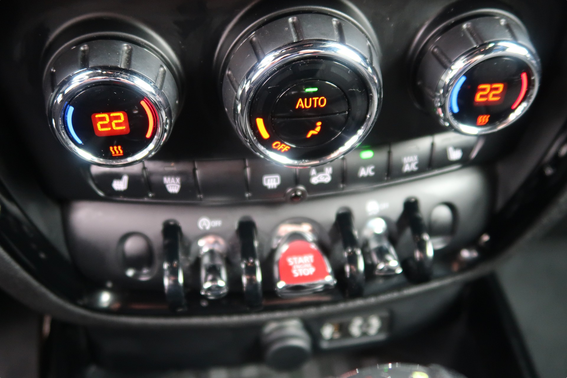 MINI Clubman Cooper Steptronic-image-11