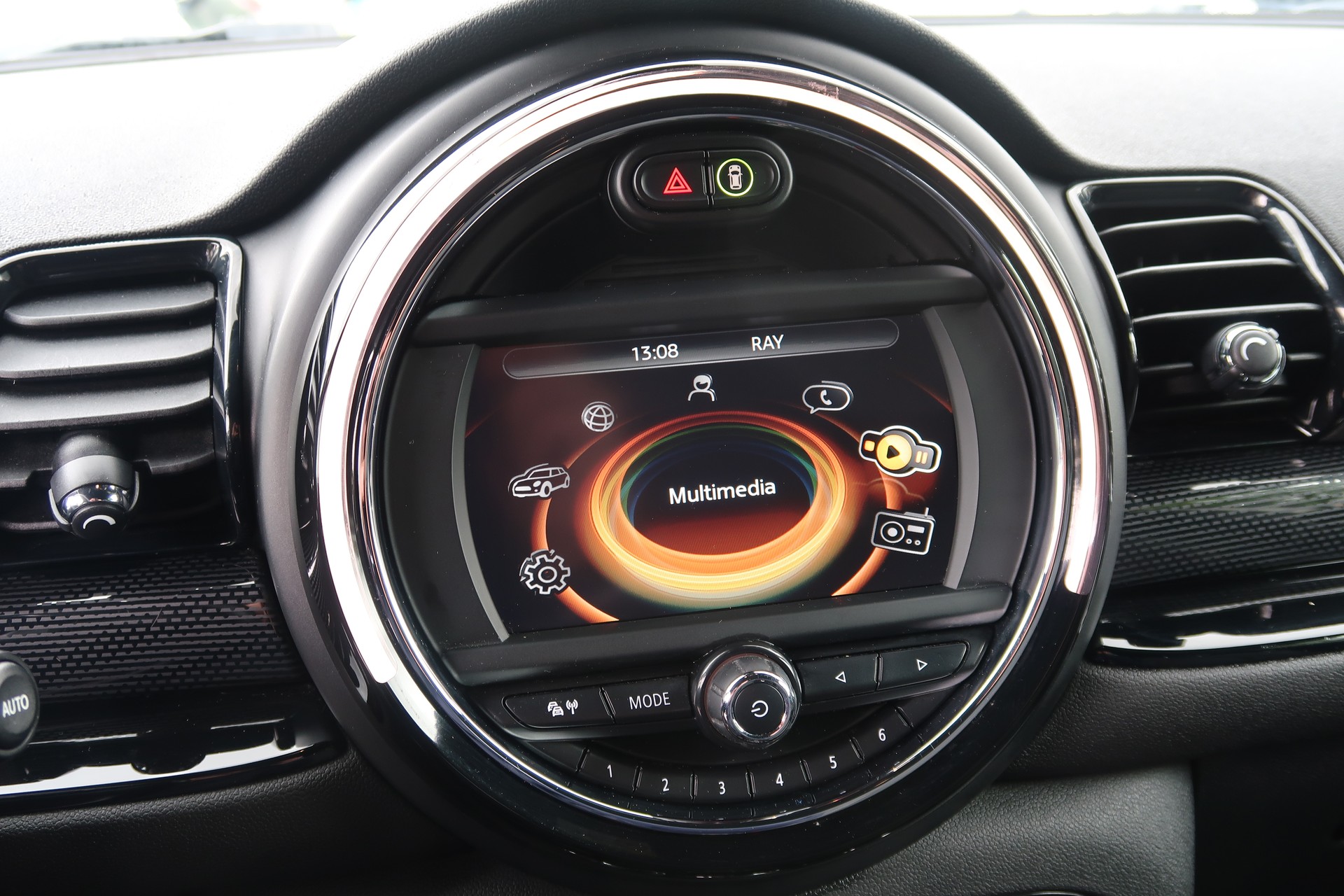 MINI Clubman Cooper Steptronic-image-13