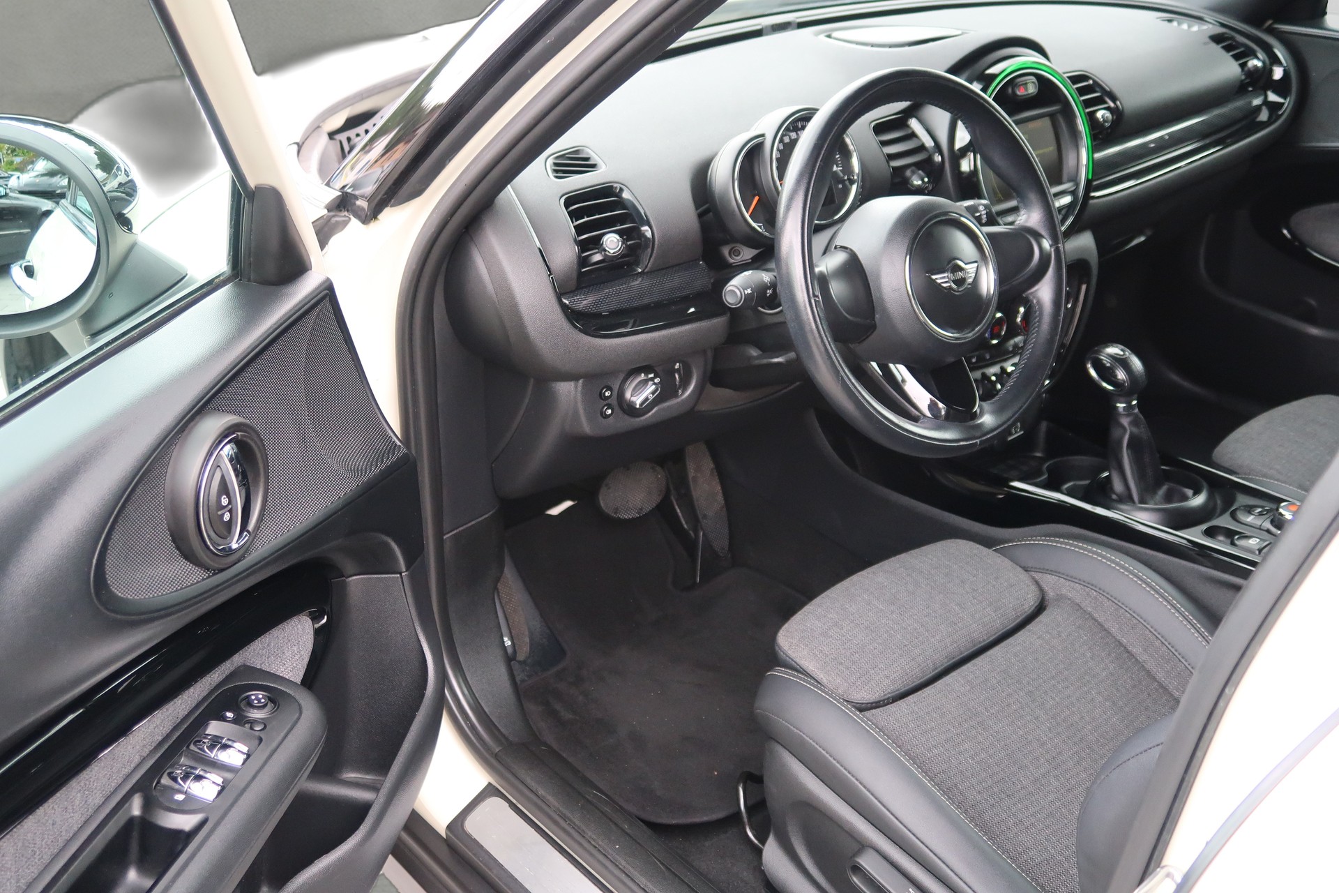 MINI Clubman Cooper Steptronic-image-8