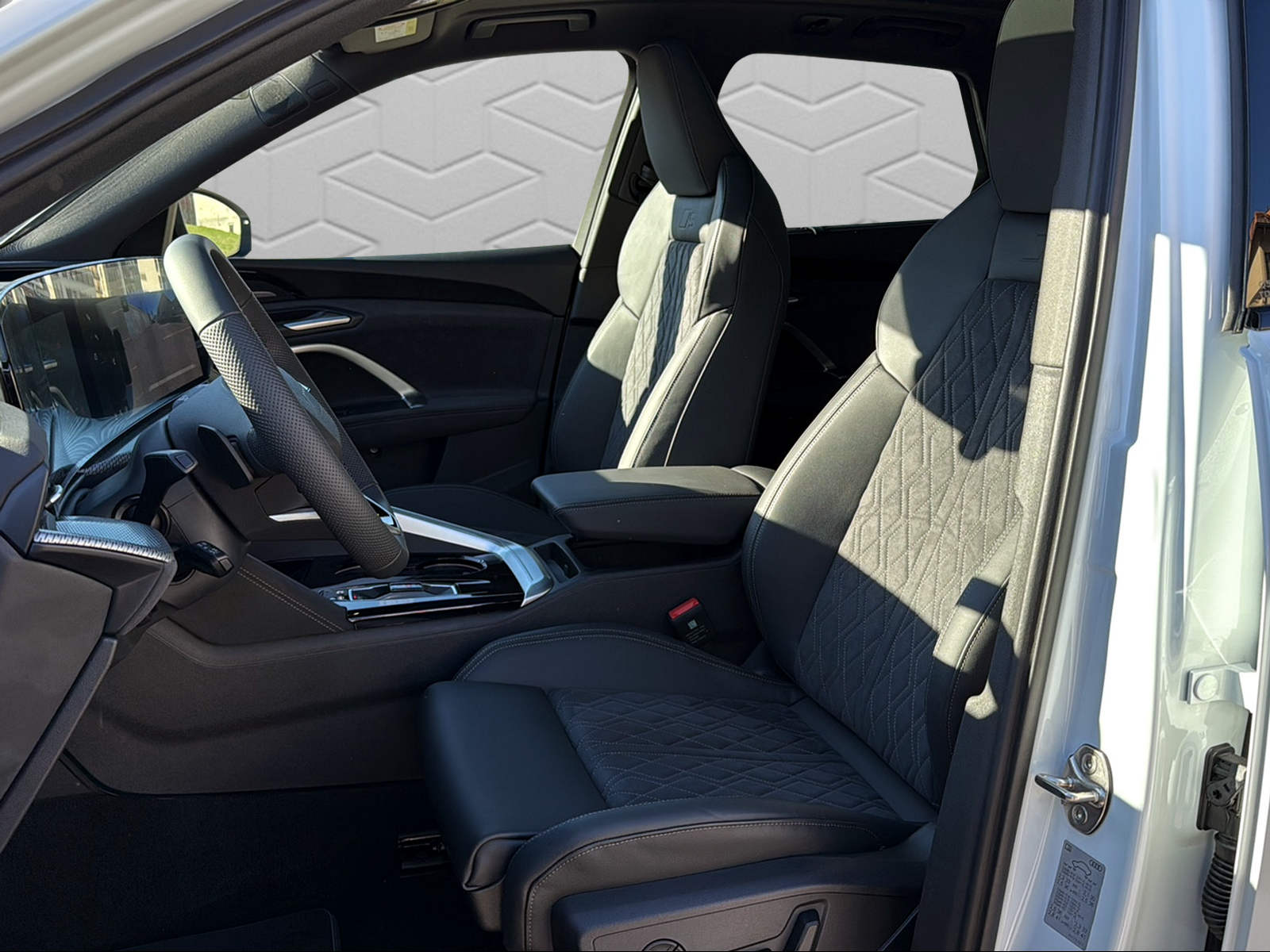 AUDI Q5 TDI quattro 150 kW S-tronic-image-6