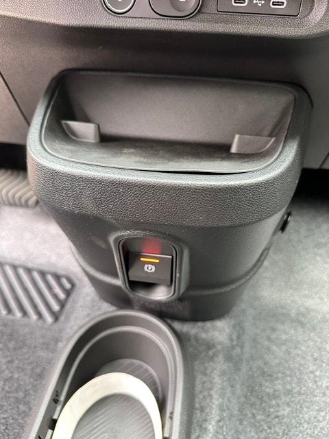 RENAULT Twingo E-Tech 27kWh Techno-image-22