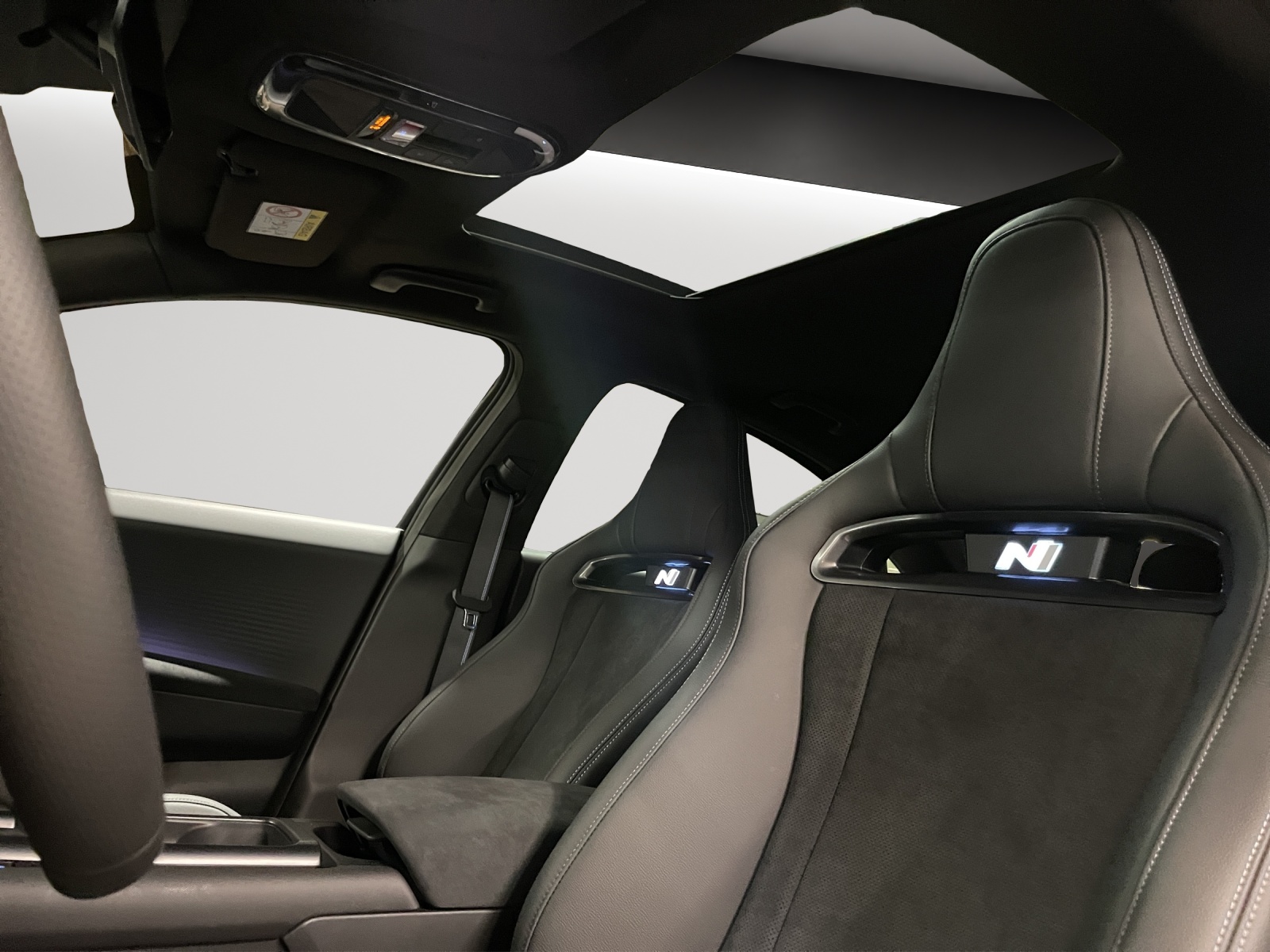 HYUNDAI Ioniq 6 84kWh N 4WD-image-8