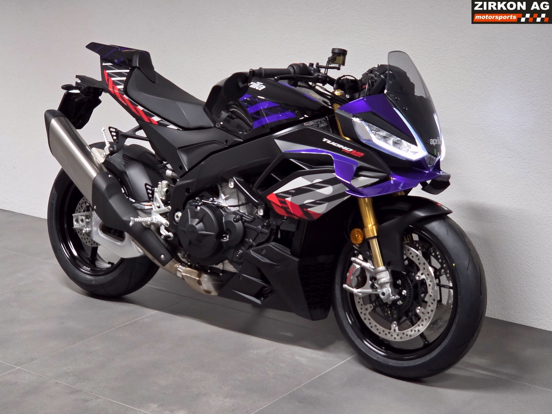 APRILIA Tuono V4 1100 E5+ Factory | inkl. Bugspoiler-showroom-element-2