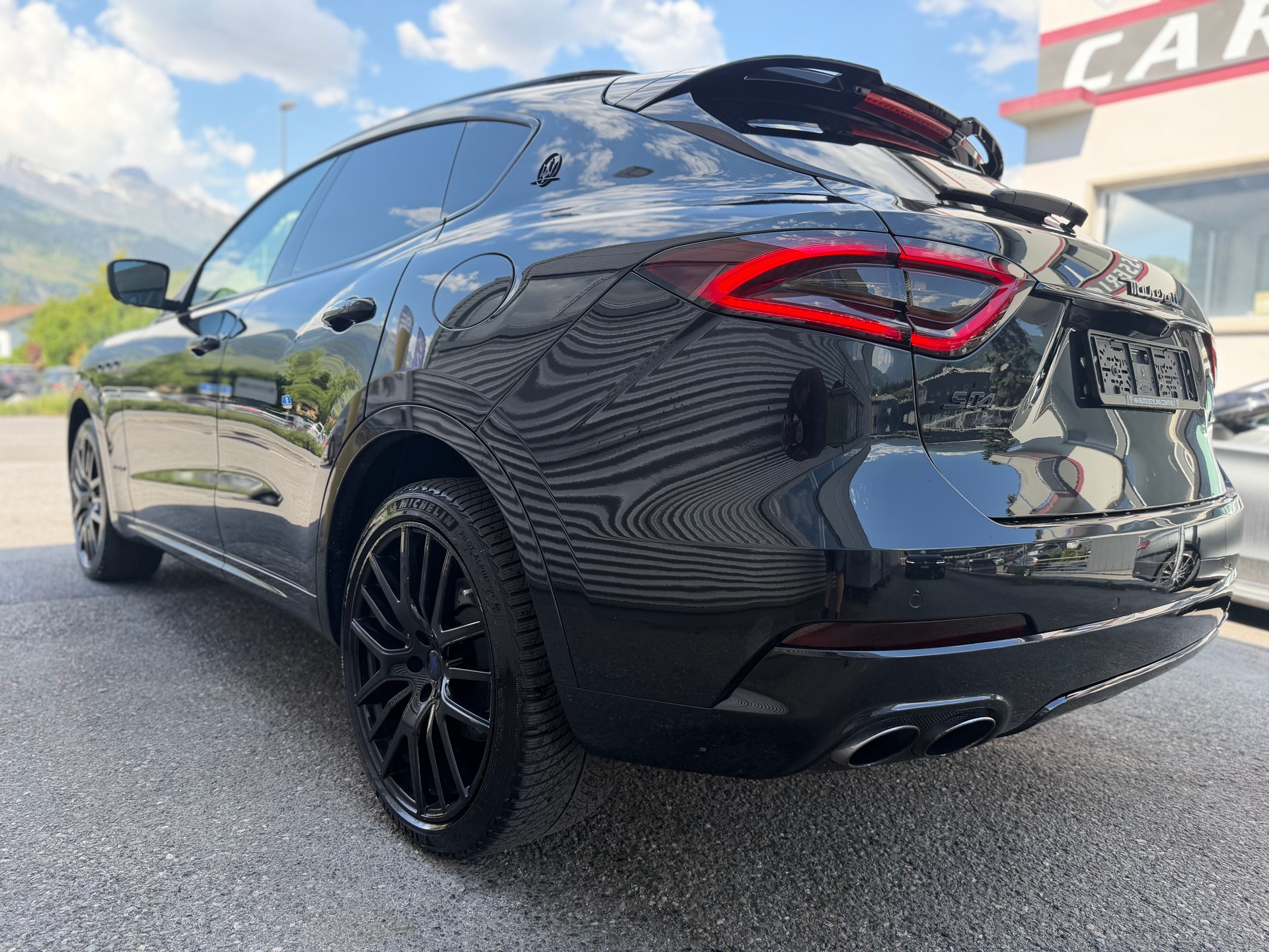 MASERATI Levante S 3.0 V6 Automatica-image-5