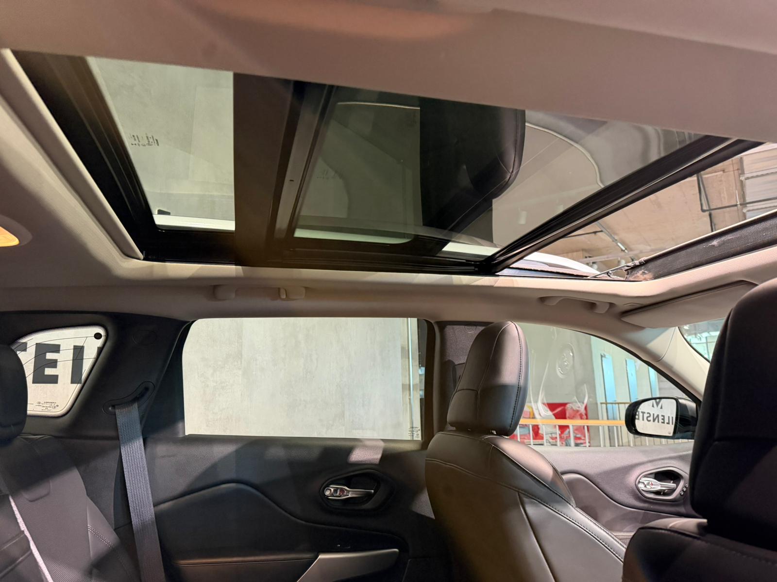 JEEP Cherokee 2.2TD Overland AWD 9ATX-image-17