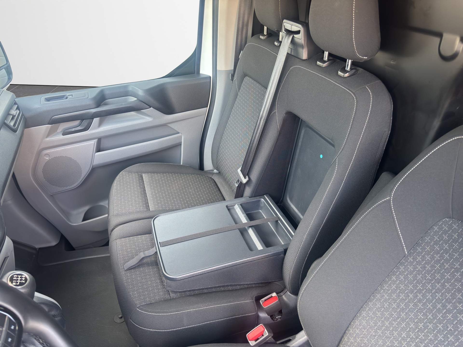 FORD Transit C Van 320 L1 2.0 EcoBlue 136 Trend-image-7