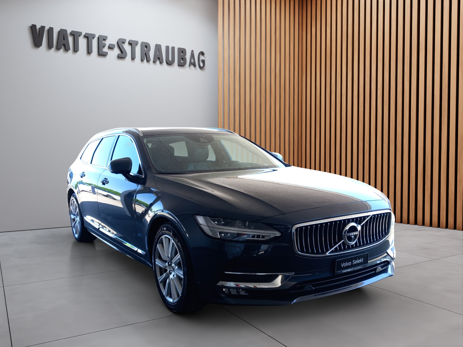 VOLVO V90 2.0 D5 Inscription AWD-image-6