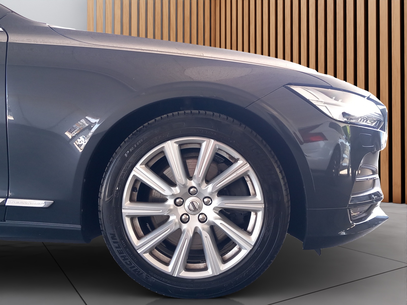 VOLVO V90 2.0 D5 Inscription AWD-image-21