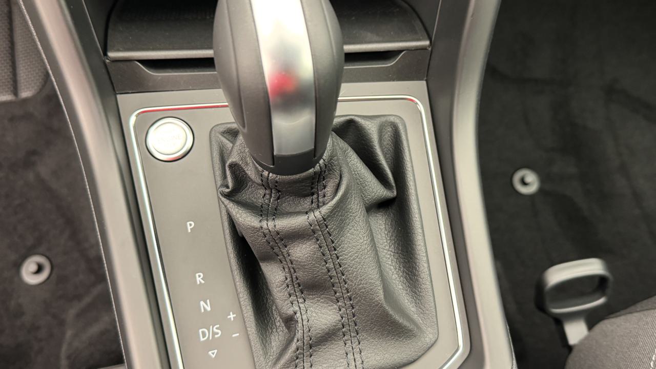 VW Touran 1.5 TSI EVO Limited-image-10