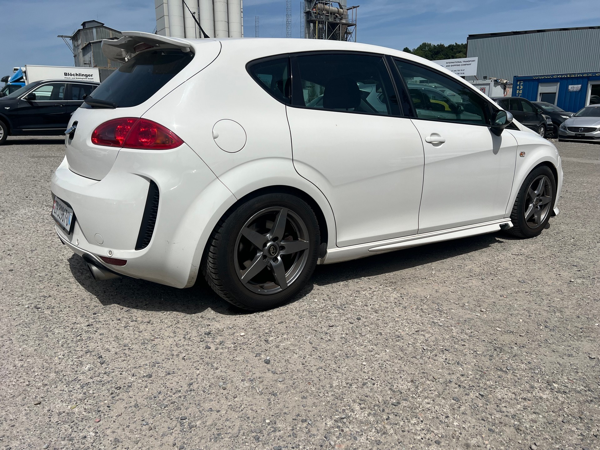 SEAT Leon 2.0 TSI FR-image-2
