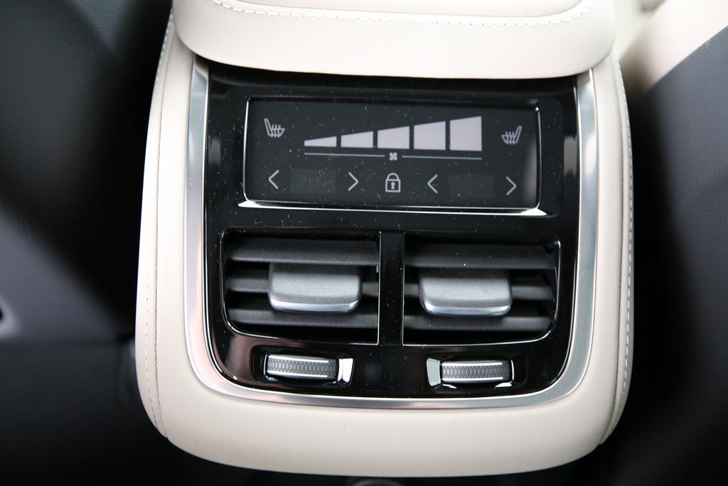 VOLVO XC90 2.0 T8 TE Ultra Dark eAWD-image-12