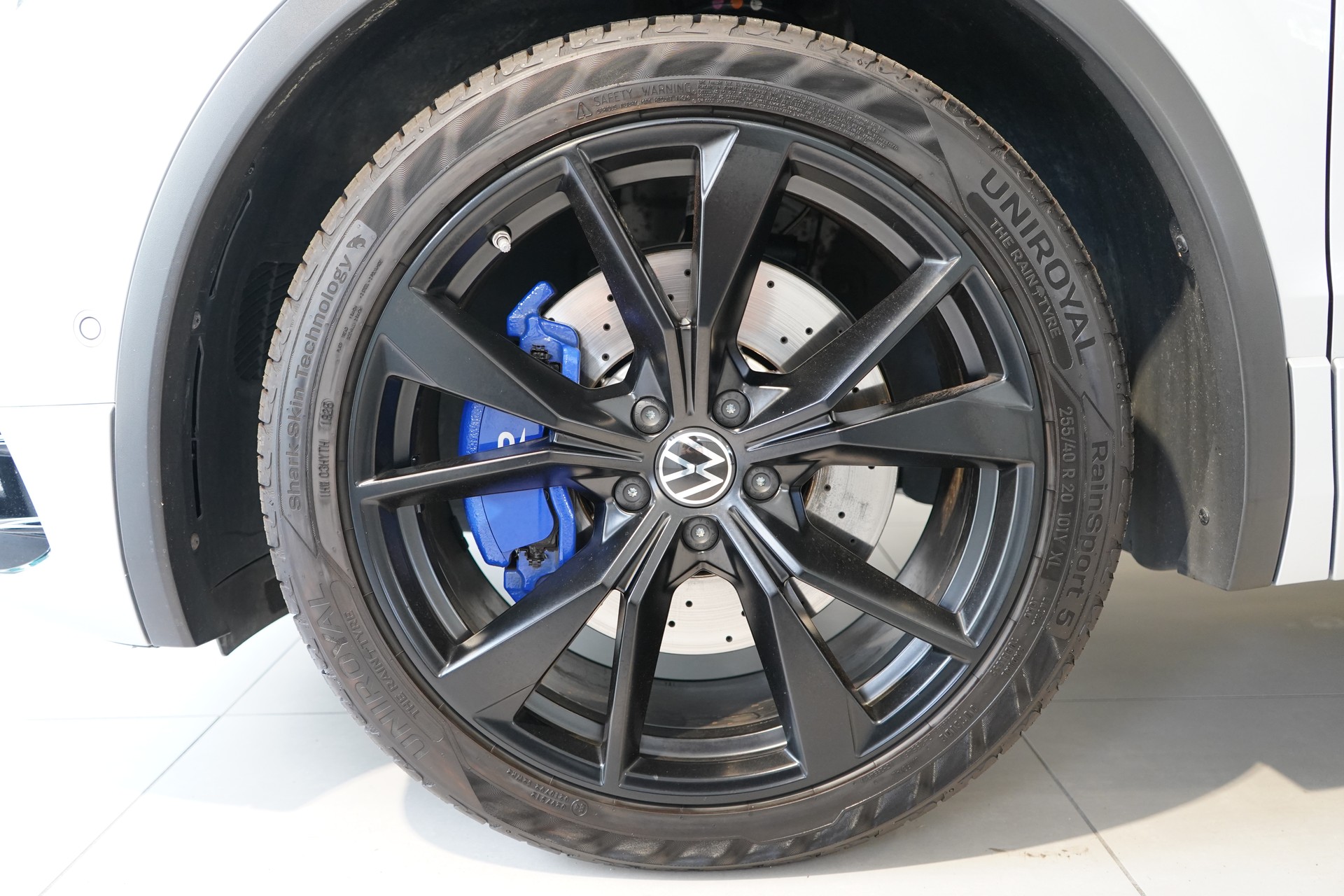VW Tiguan 2.0 TSI R DSG-image-22