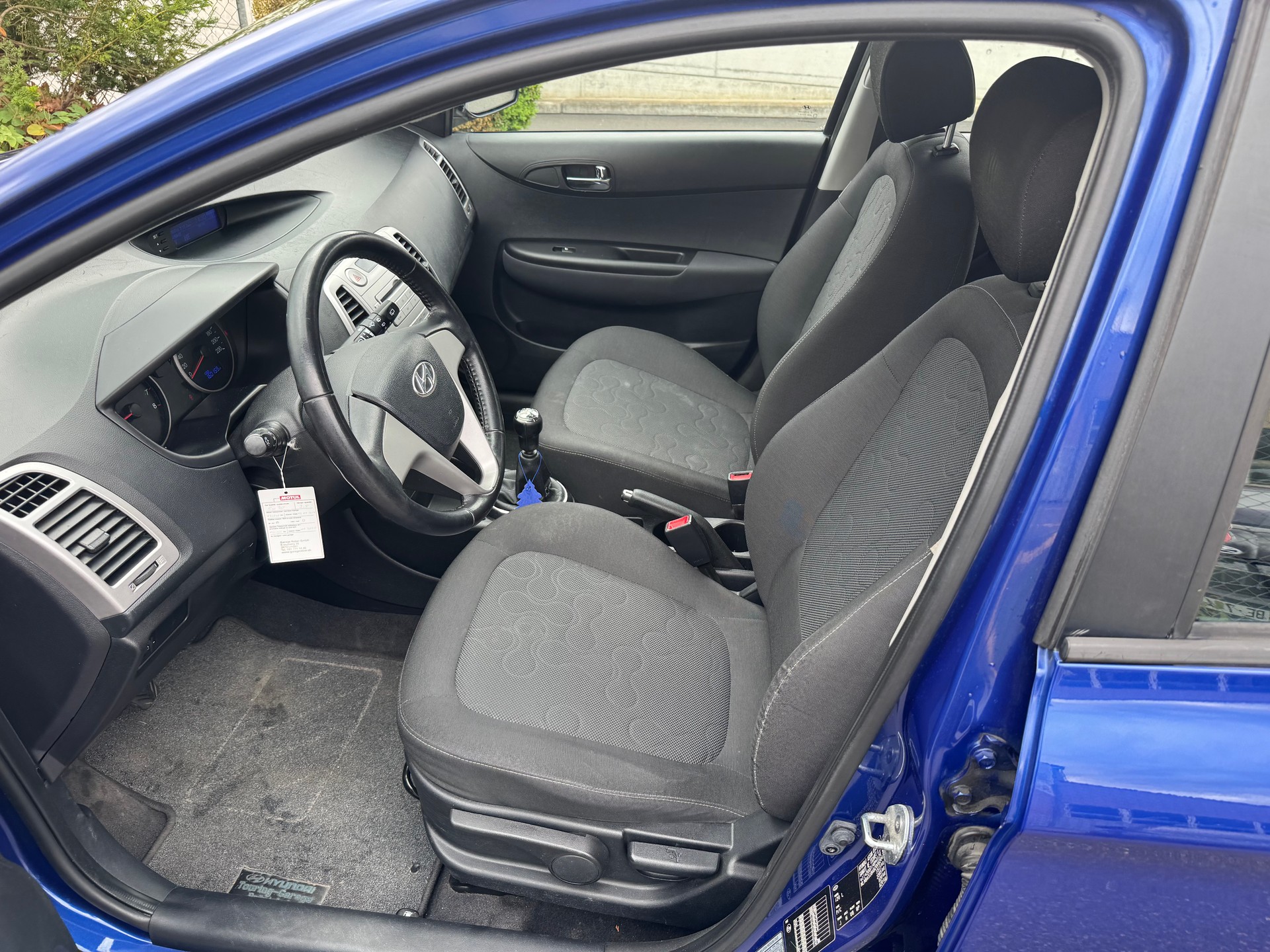 HYUNDAI i20 1.2 Comfort-image-4