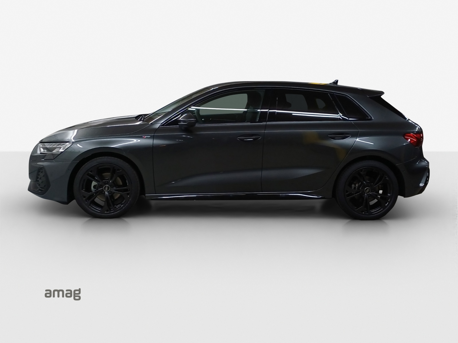 AUDI A3 Sportback TFSI 110 kW S line S tronic-image-1