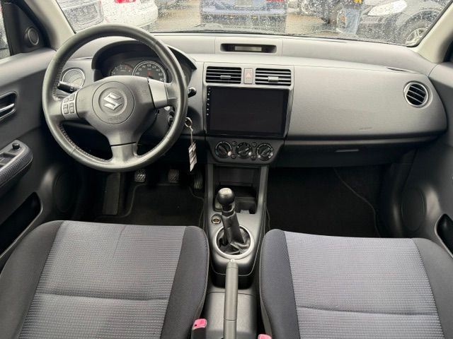 SUZUKI Swift 1.3i 16V GL Top 4x4-image-9