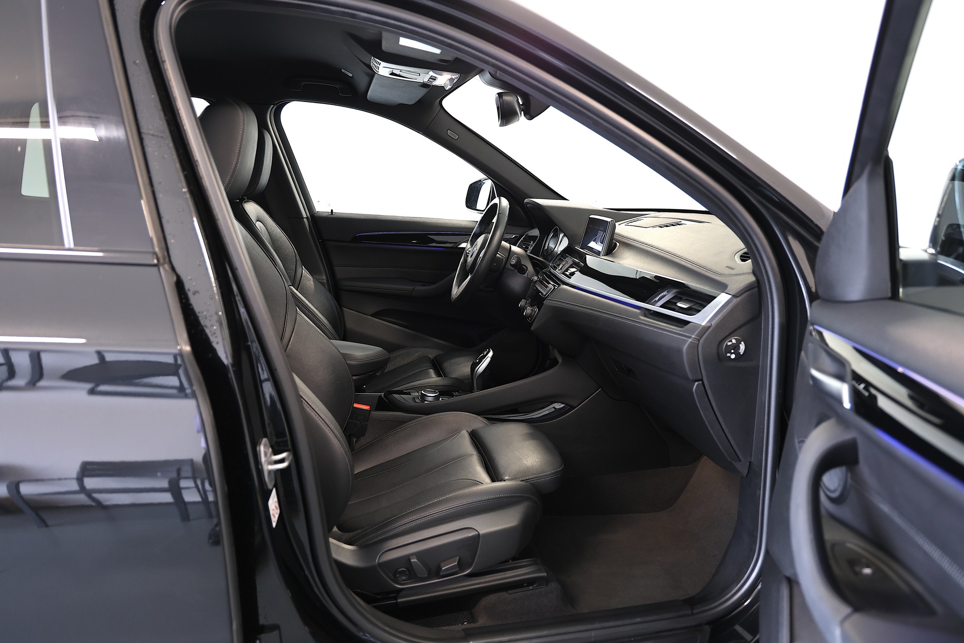 BMW X1 xDrive 25d M Sport Steptronic-image-13