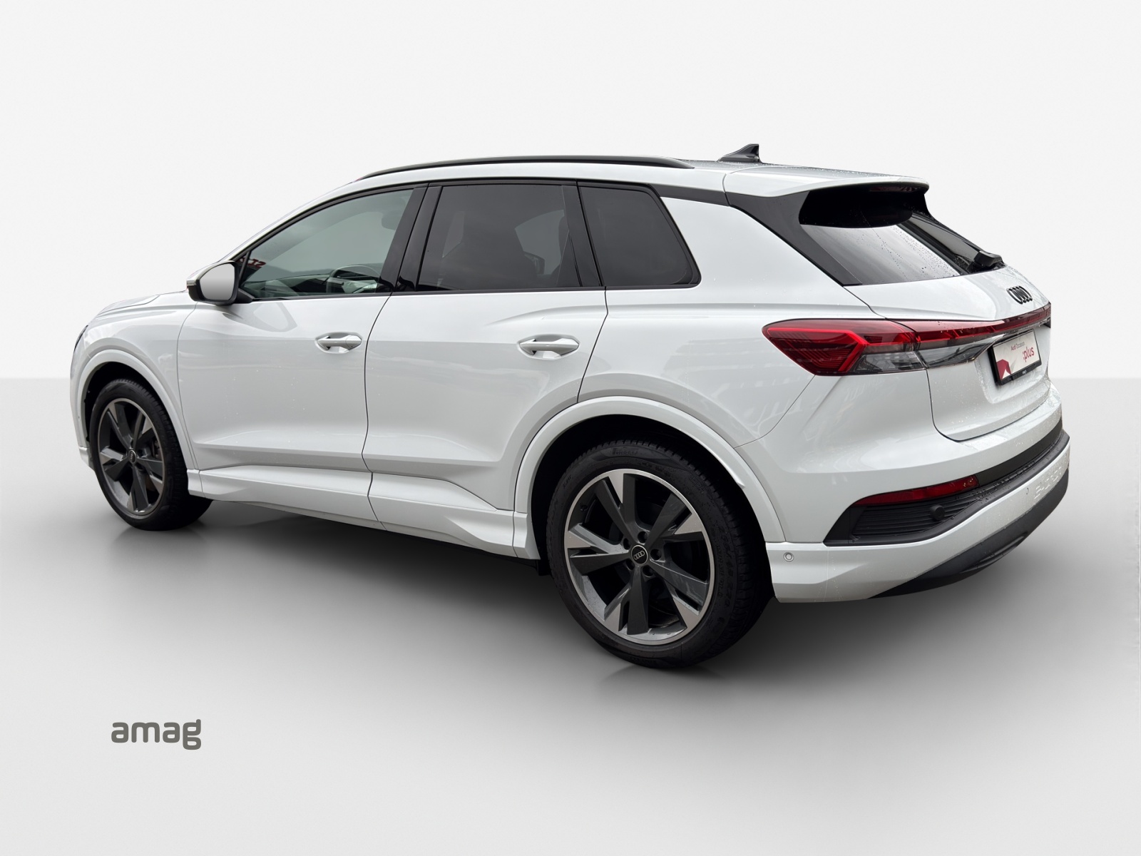 AUDI Q4 e-tron 50 quattro-image-2
