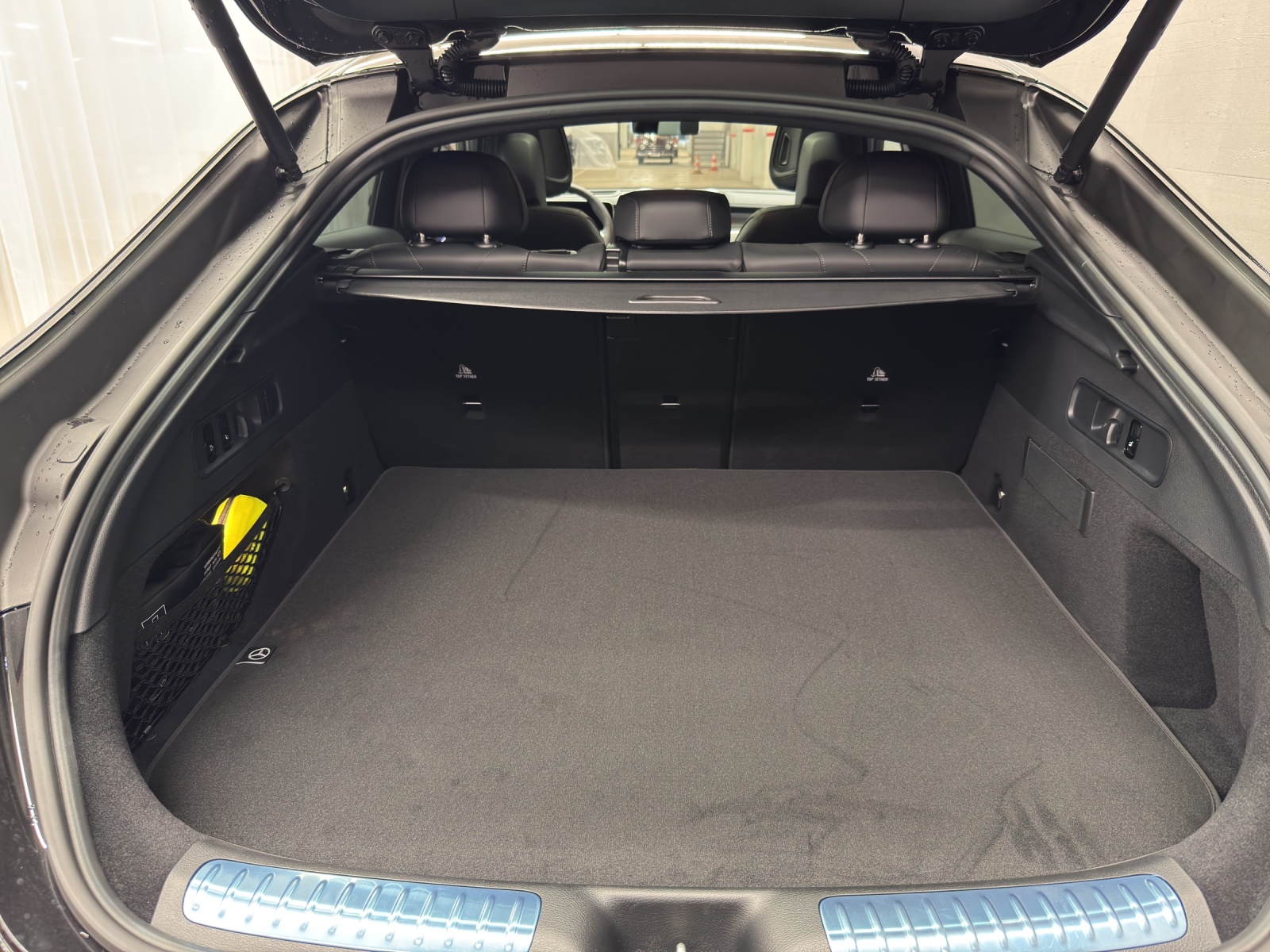 MERCEDES-BENZ GLC 300 AMG Line 4Matic Coupé-image-10