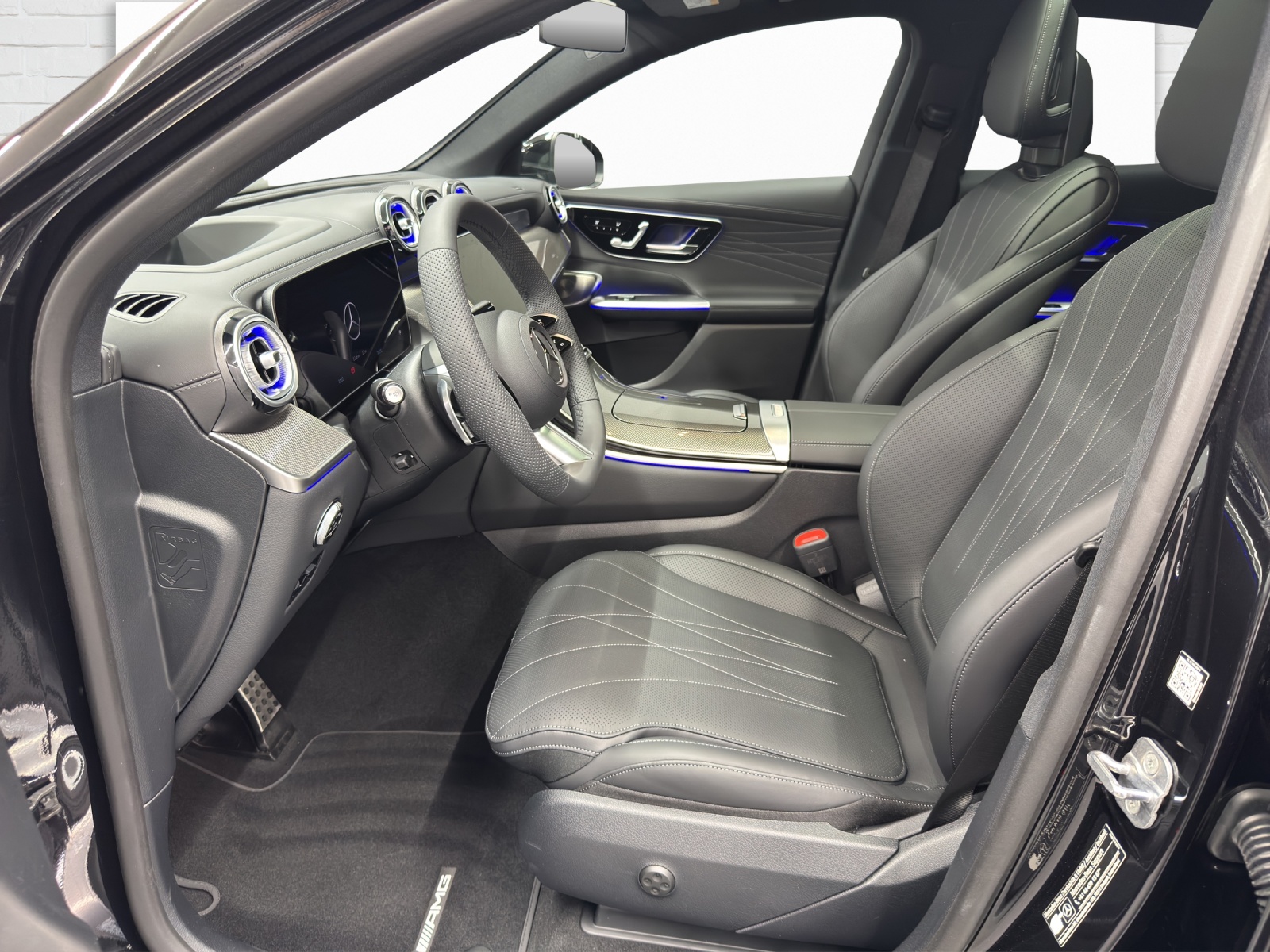 MERCEDES-BENZ GLC 300 AMG Line 4Matic Coupé-image-6