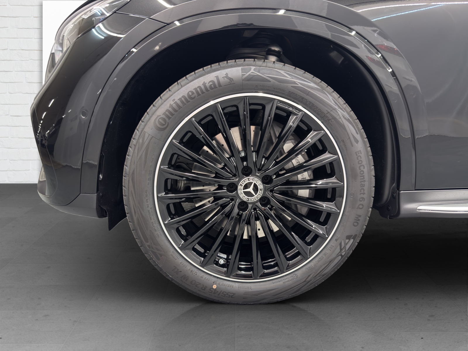 MERCEDES-BENZ GLC 300 AMG Line 4Matic Coupé-image-5