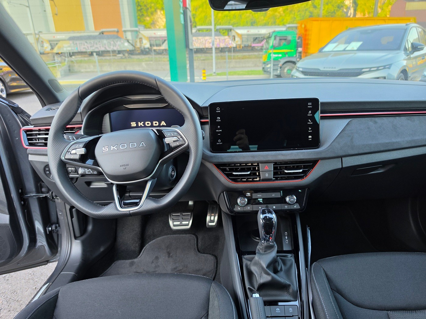 SKODA Scala 1.0 TSI Dynamic DSG-image-9