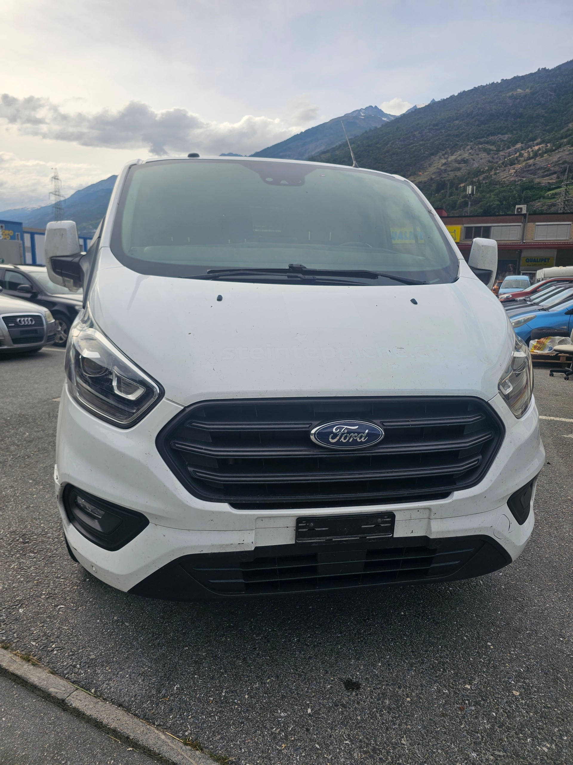 FORD Transit Custom Van 300 L1H1 Limited-image-2
