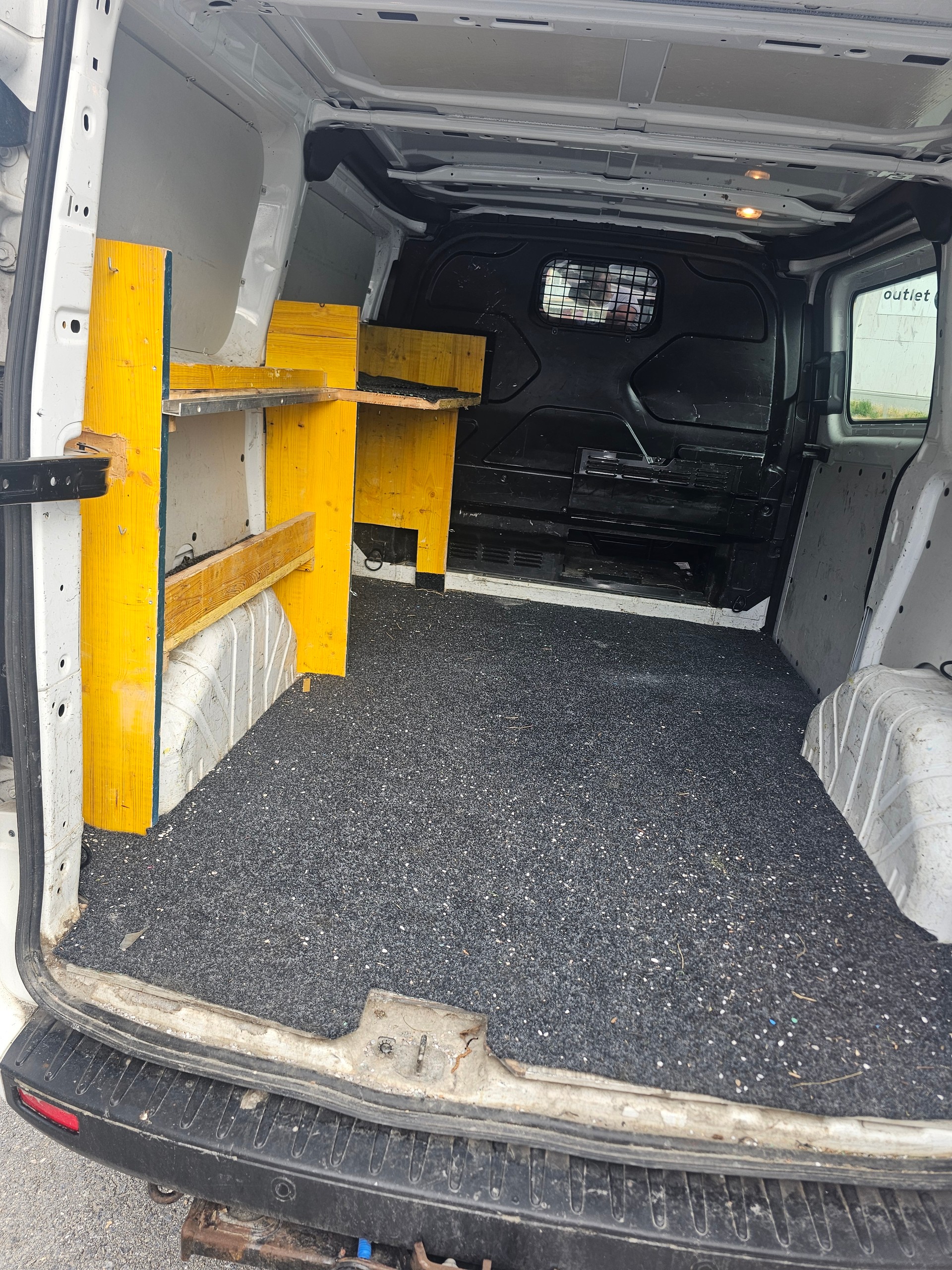 FORD Transit Custom Van 300 L1H1 Limited-image-12