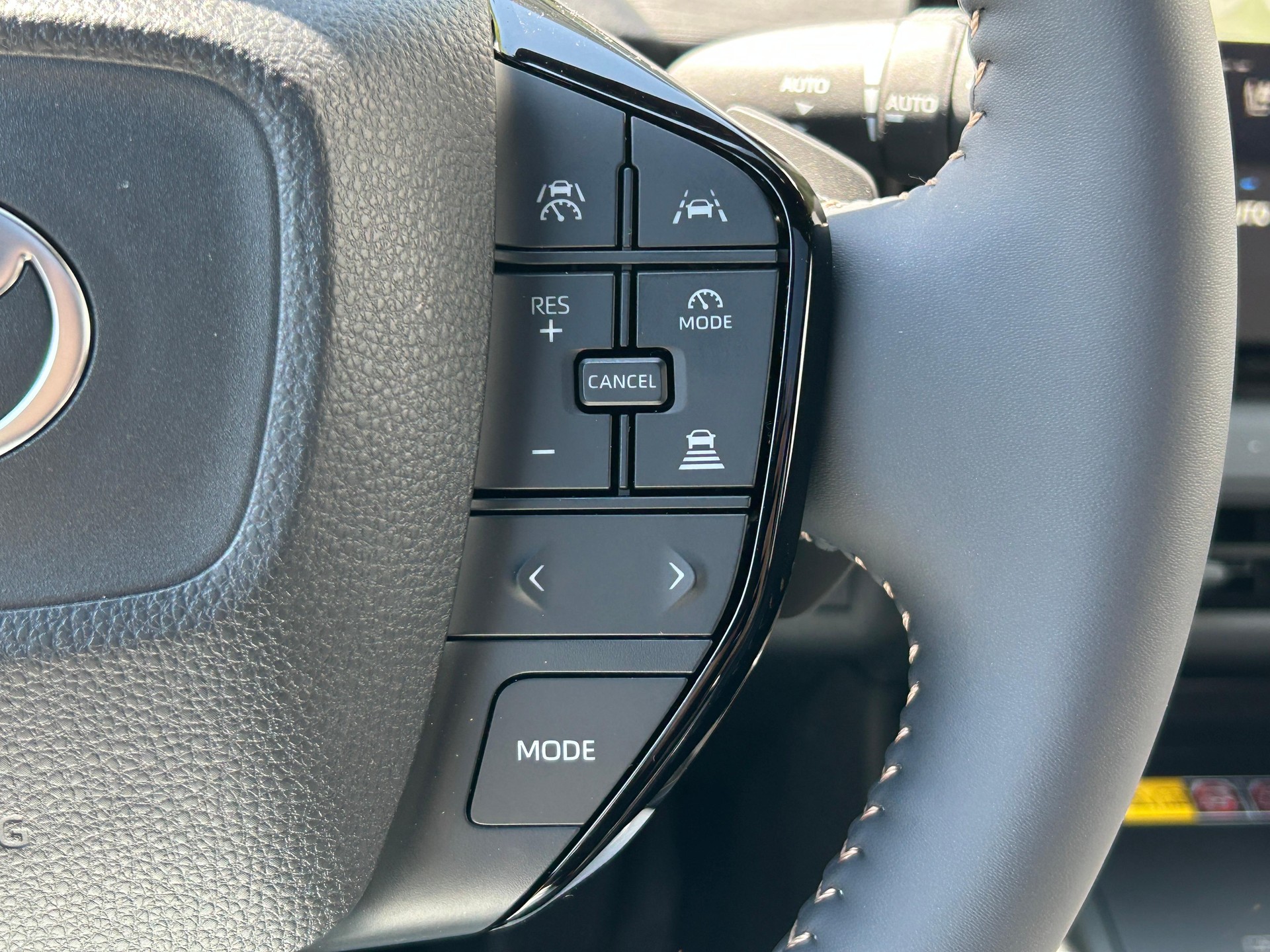 TOYOTA bZ4X Touring Premium AWD-image-14