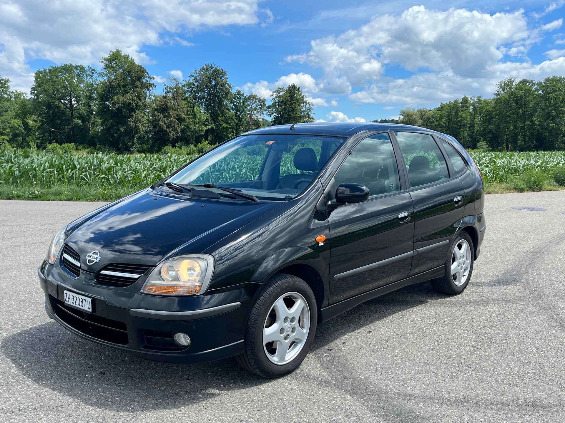 NISSAN Almera Tino 2.0 16V Luxury-image-3
