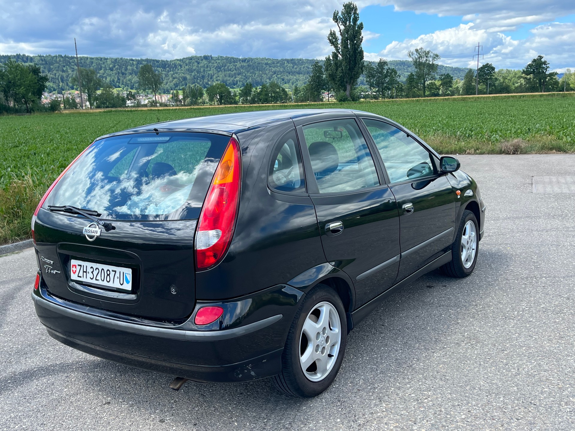 NISSAN Almera Tino 2.0 16V Luxury-image-8