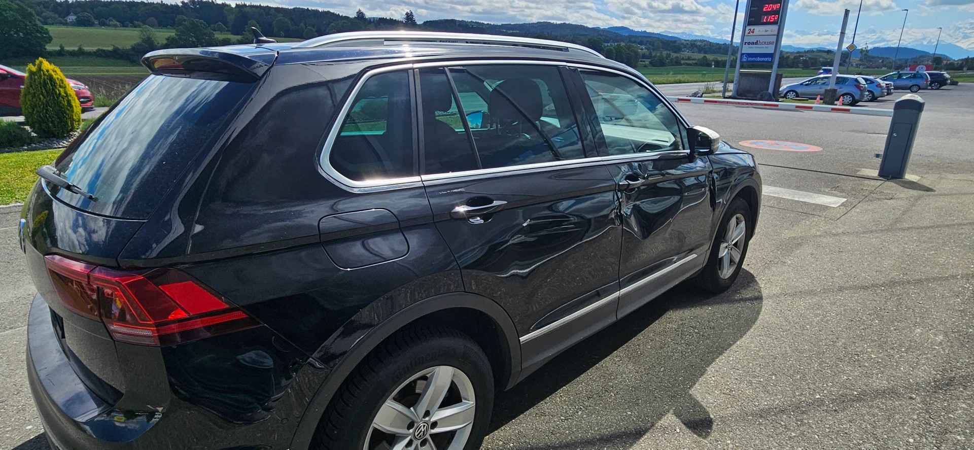 VW Tiguan 2.0 TDI SCR Highline 4Motion DSG-image-15
