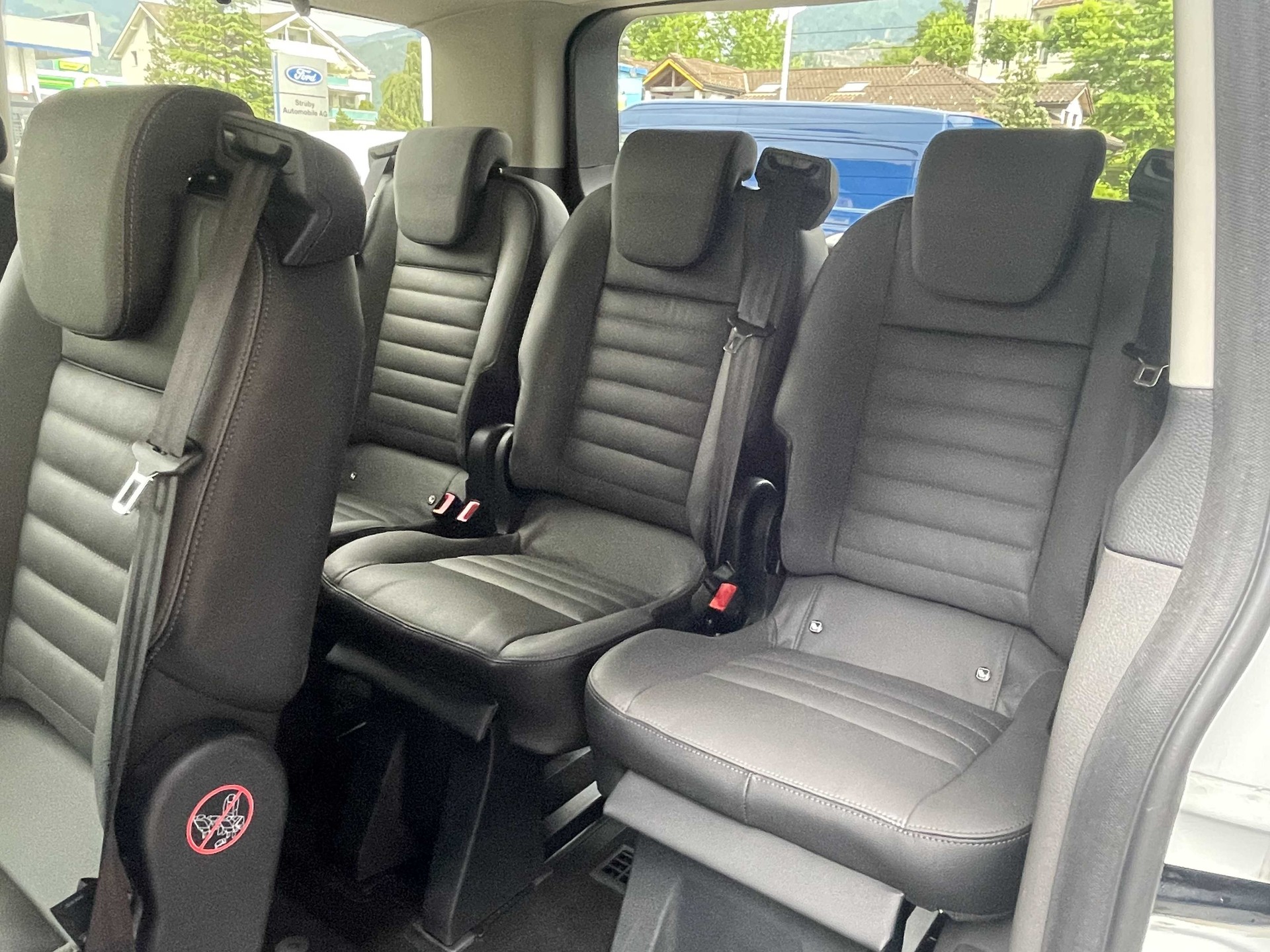 FORD Tourneo Custom Bus 310 L1 2.0 TDCi 170PS Titanium-image-12