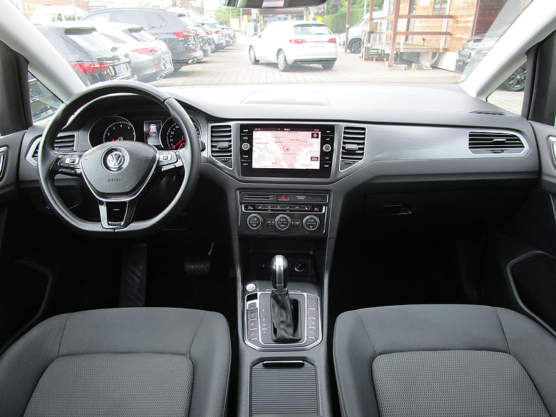 VW Golf Sportsvan 1.5 TSI EVO Comfortline DSG-image-2