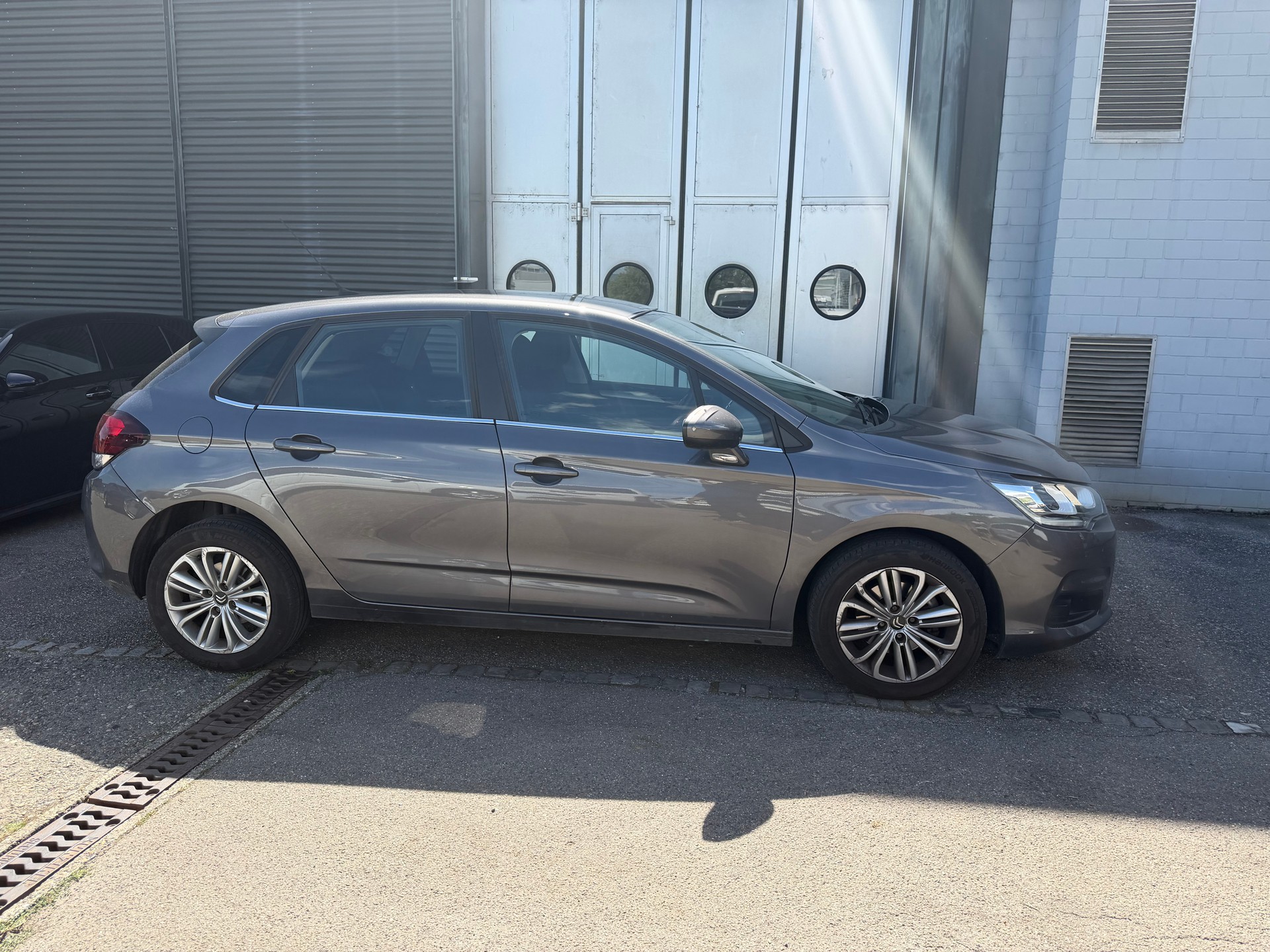 CITROEN C4 1.2 Pure Tech Feel ** Klimaanlage ** 06x Airbag ** B6b ** Letzte MFK 11.12.2024-image-7